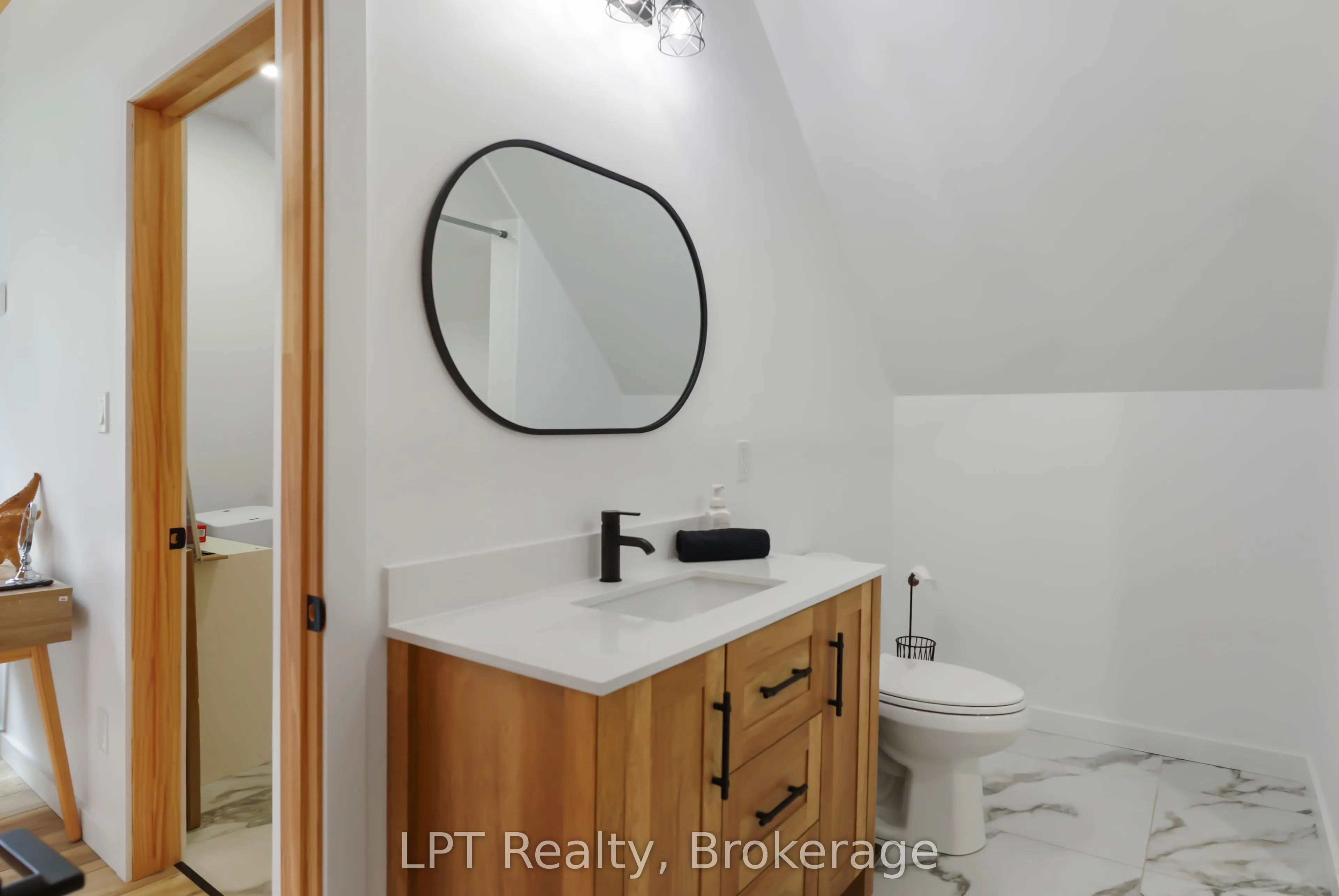 6 Spry Lake Road