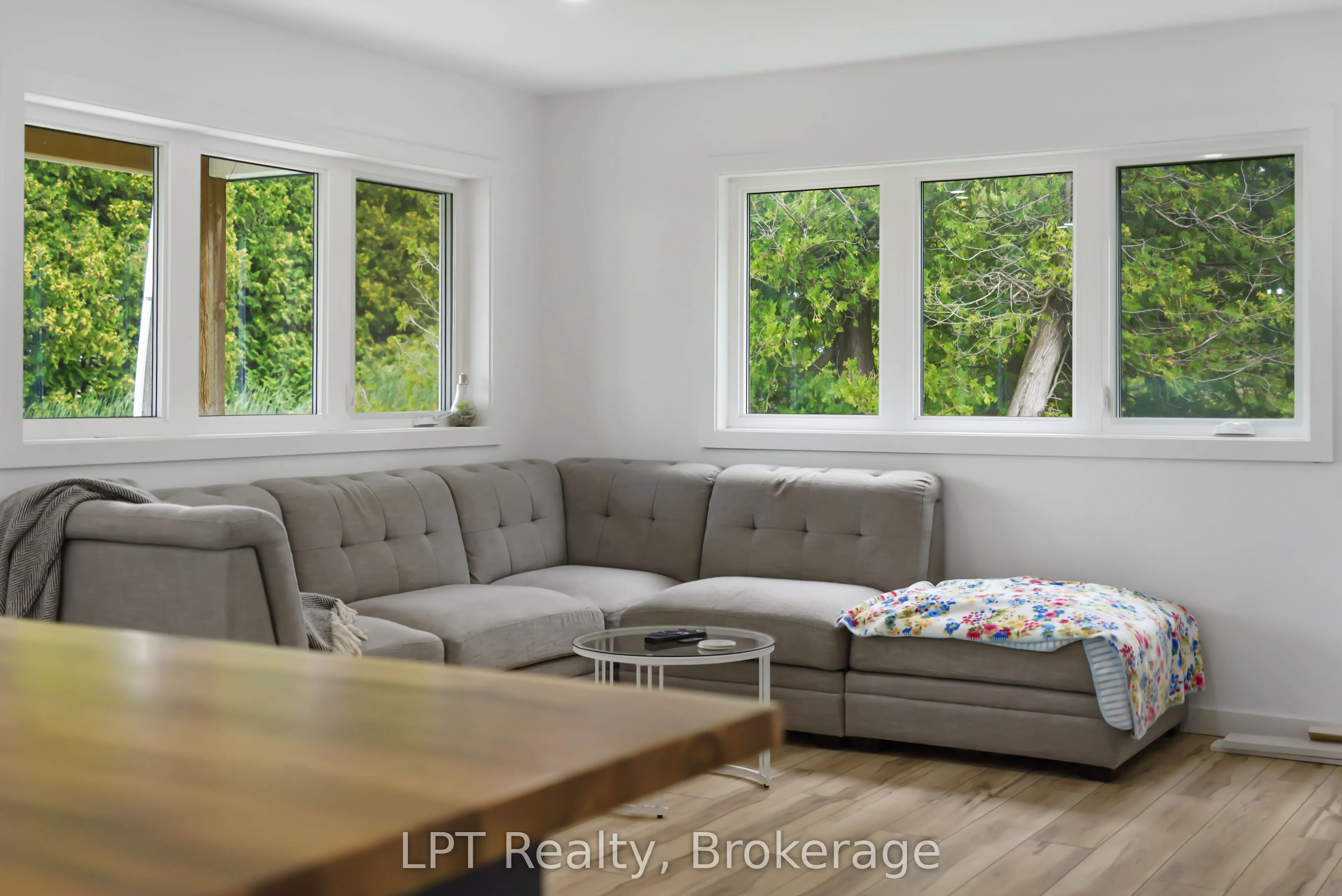 6 Spry Lake Road