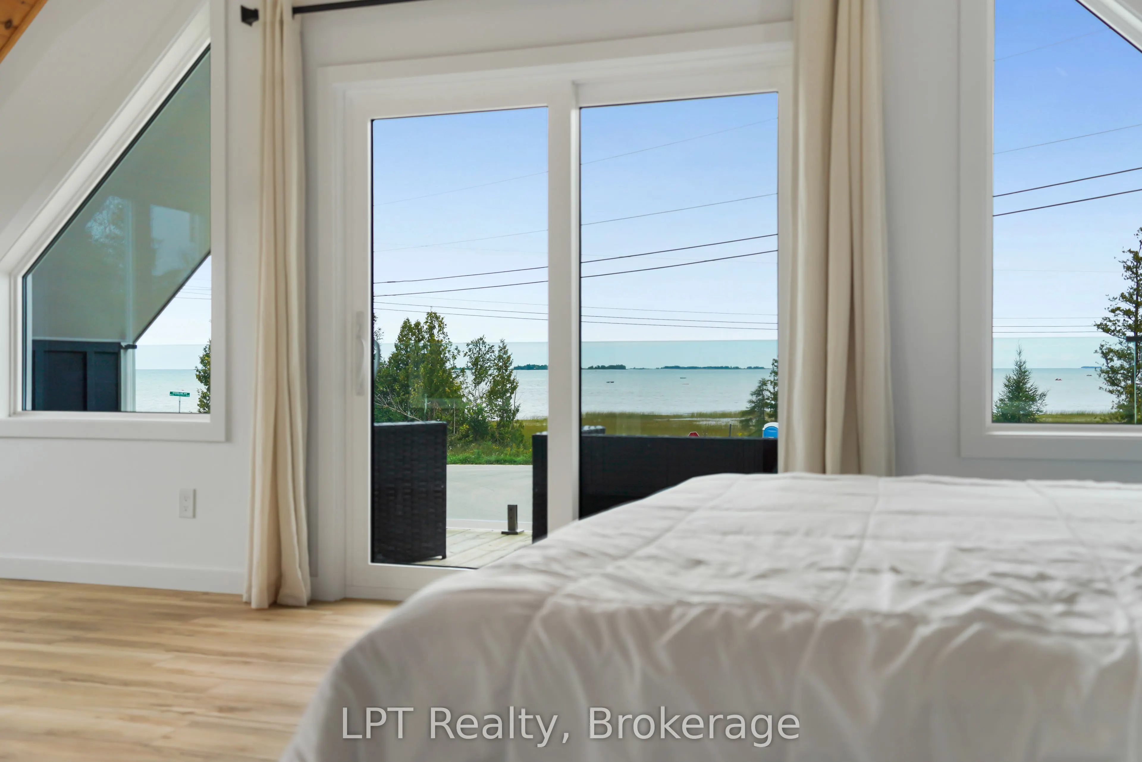 6 Spry Lake Road