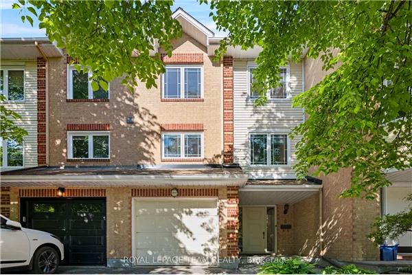 8 Mannington Court