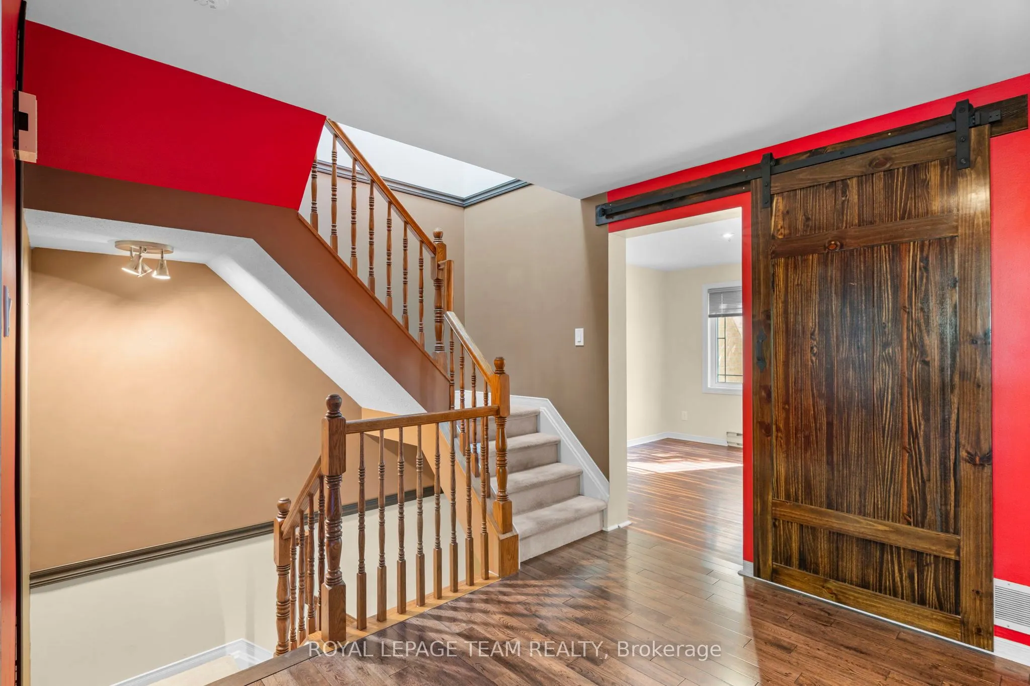 8 Mannington Court