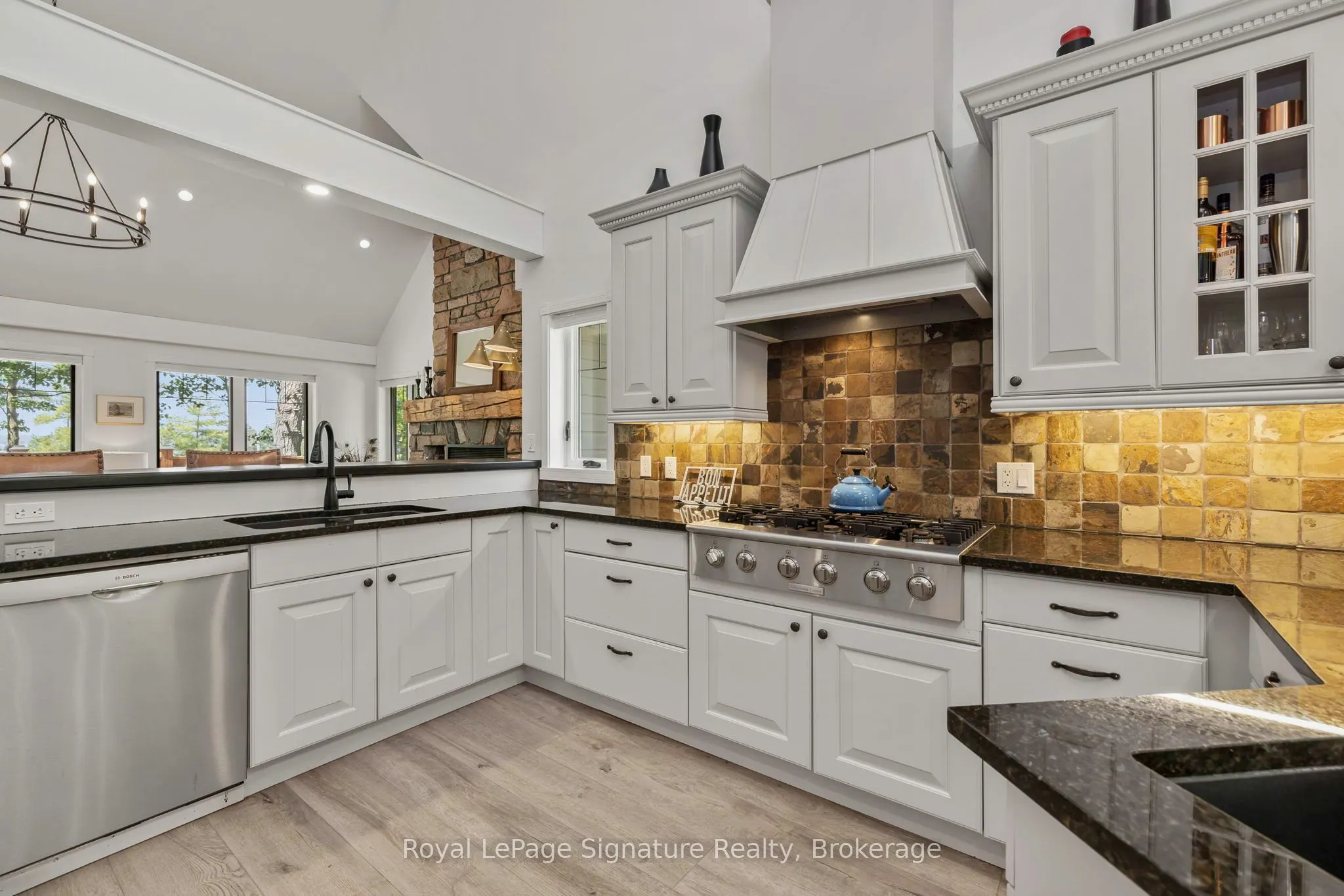 100 ISLAND 630 GEORGIAN BAY