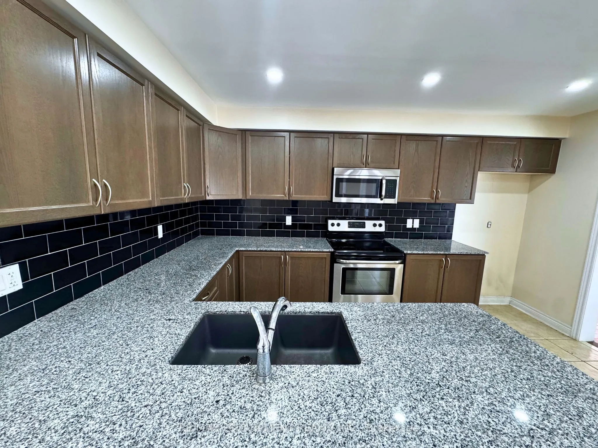 11 Keith Crescent
