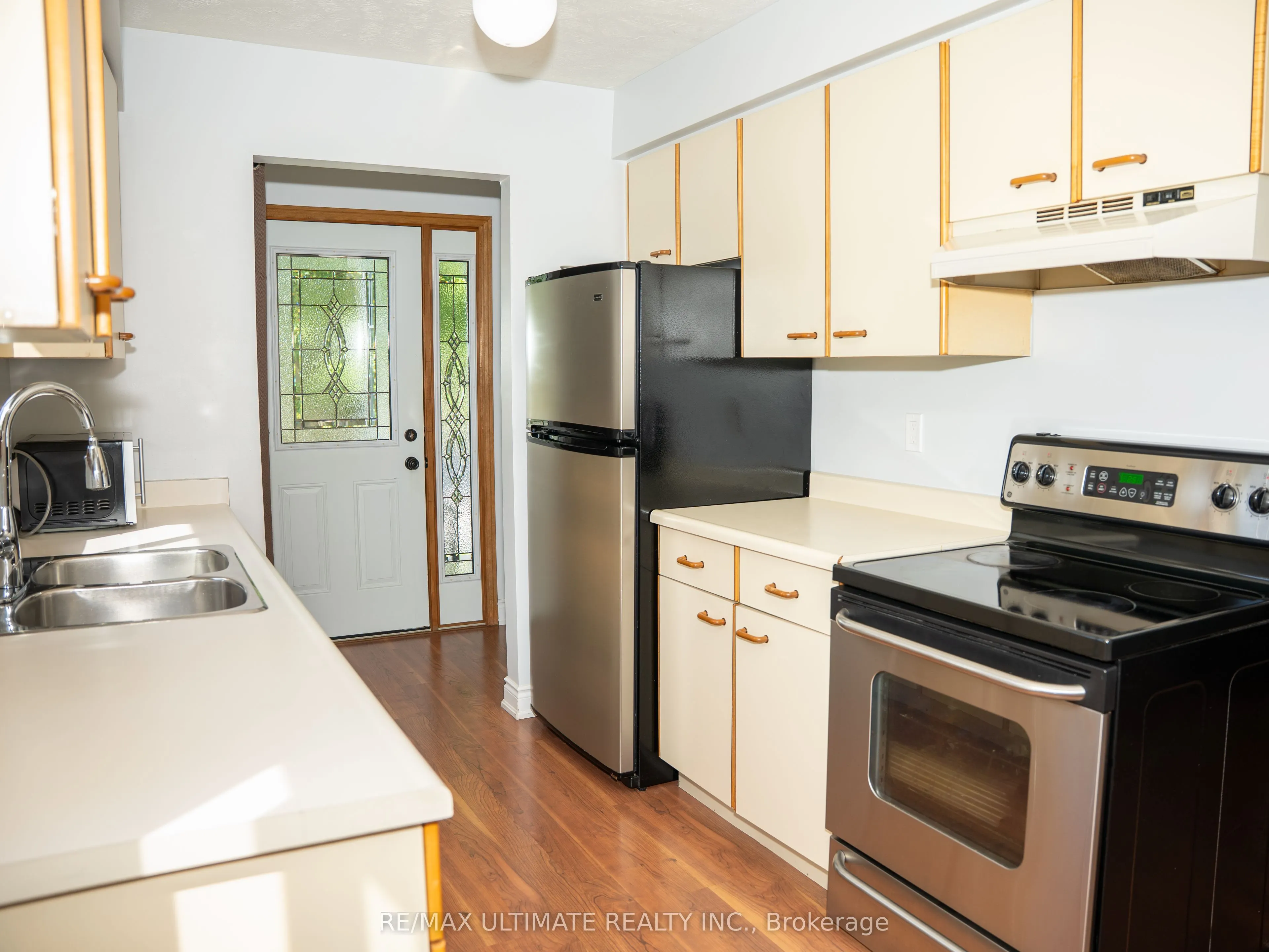1139 15th Street E #B