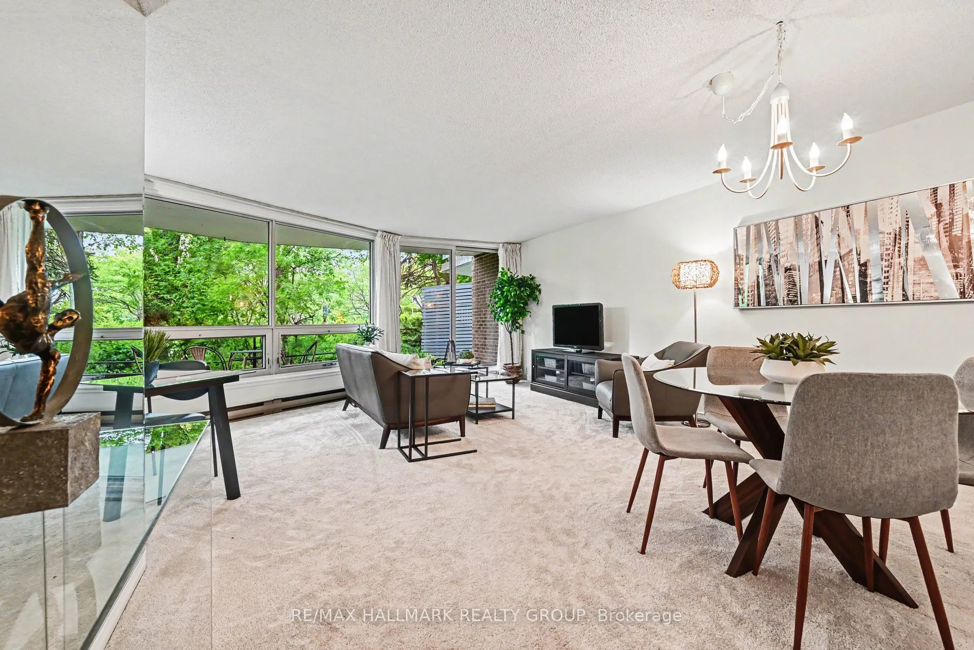 30 Charlevoix Street #103