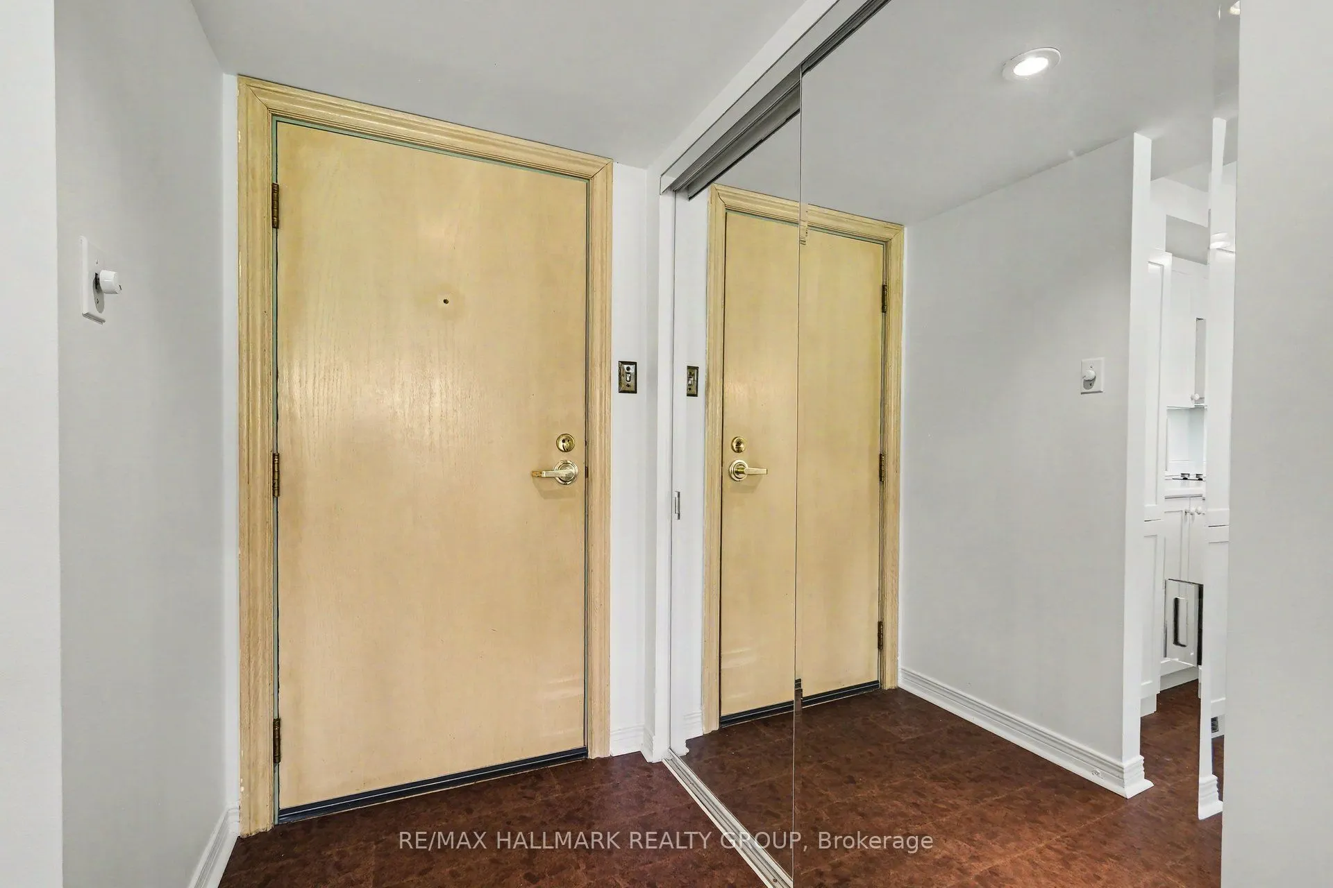 30 Charlevoix Street #103