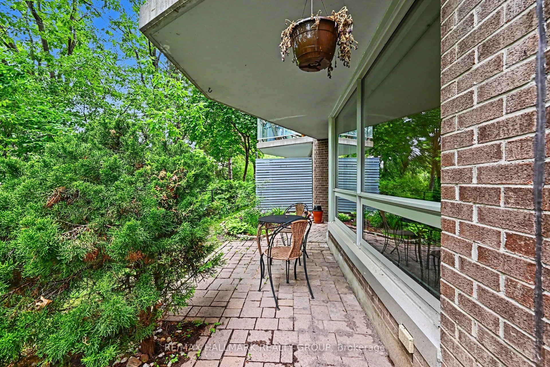 30 Charlevoix Street #103