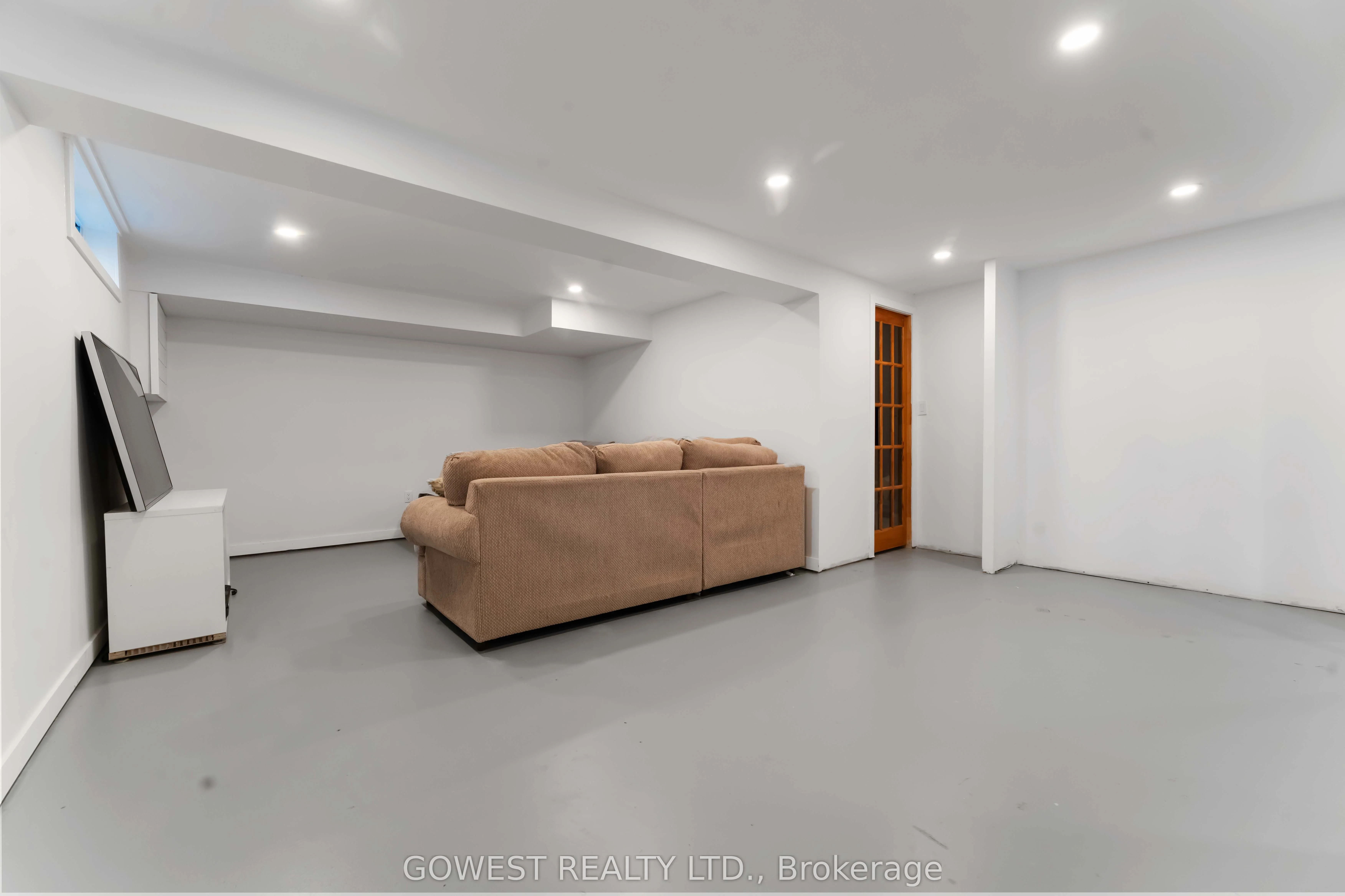 94 Fieldgate Drive