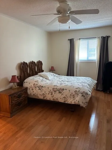 1 Reynolds Place N