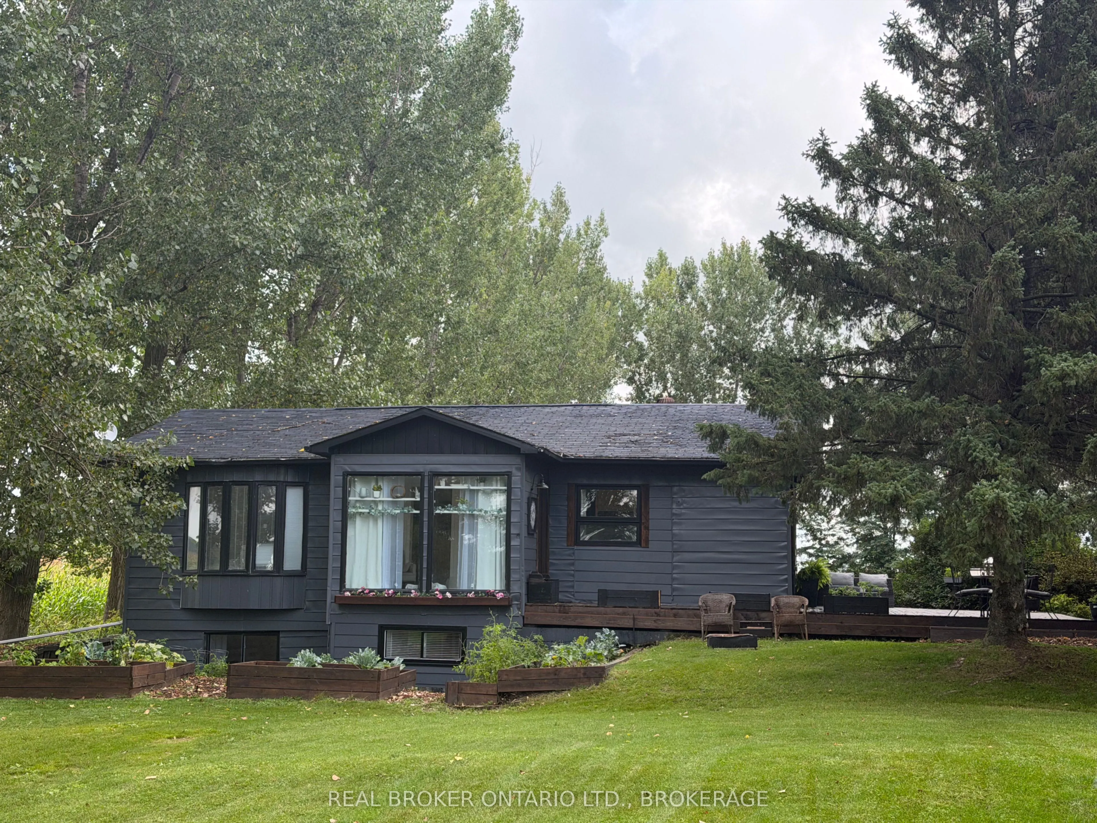 21809 Concession 3 Road