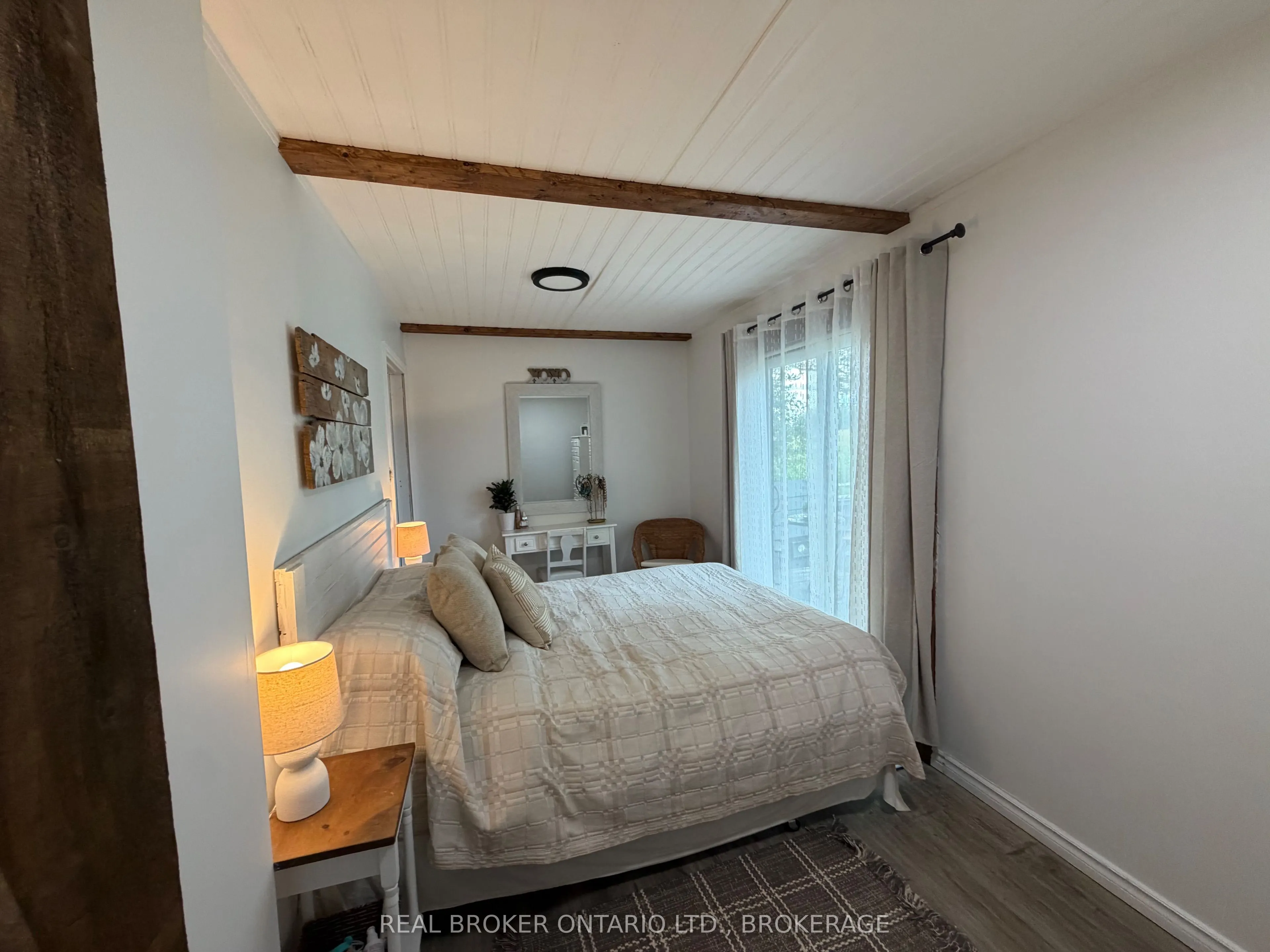 21809 Concession 3 Road