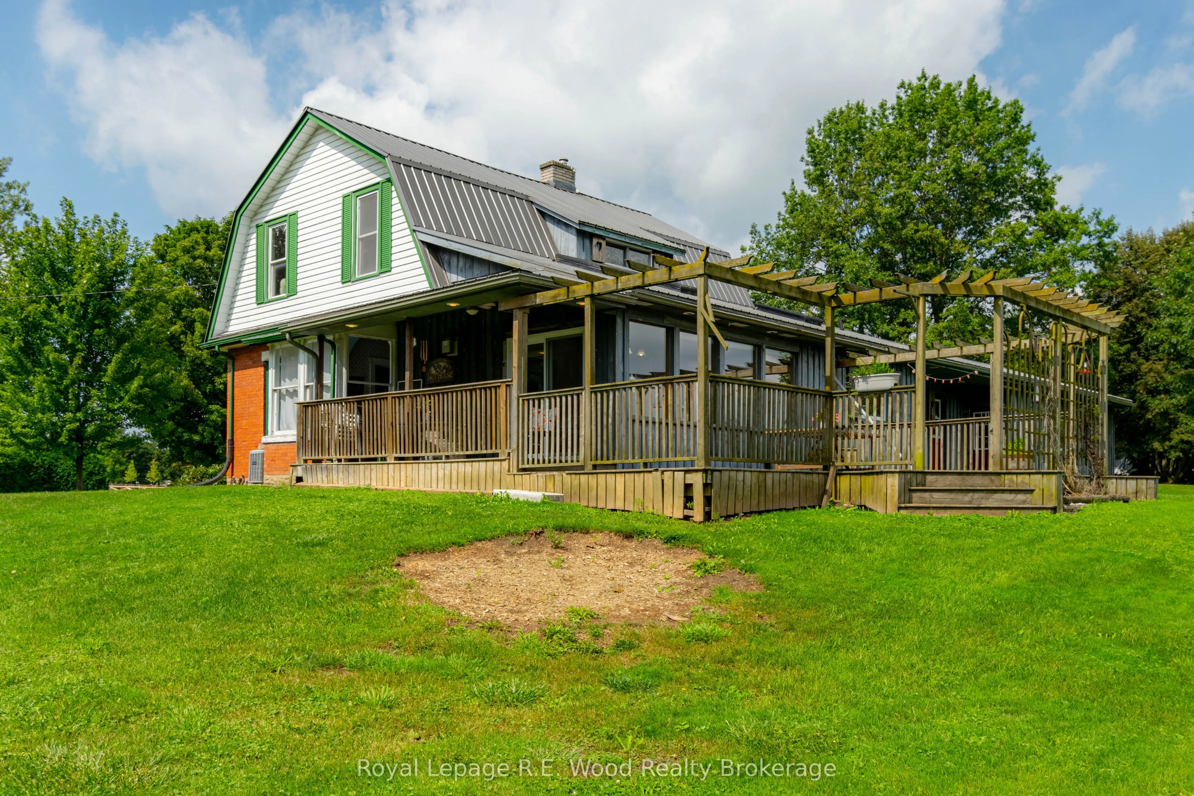 325834 Norwich Road