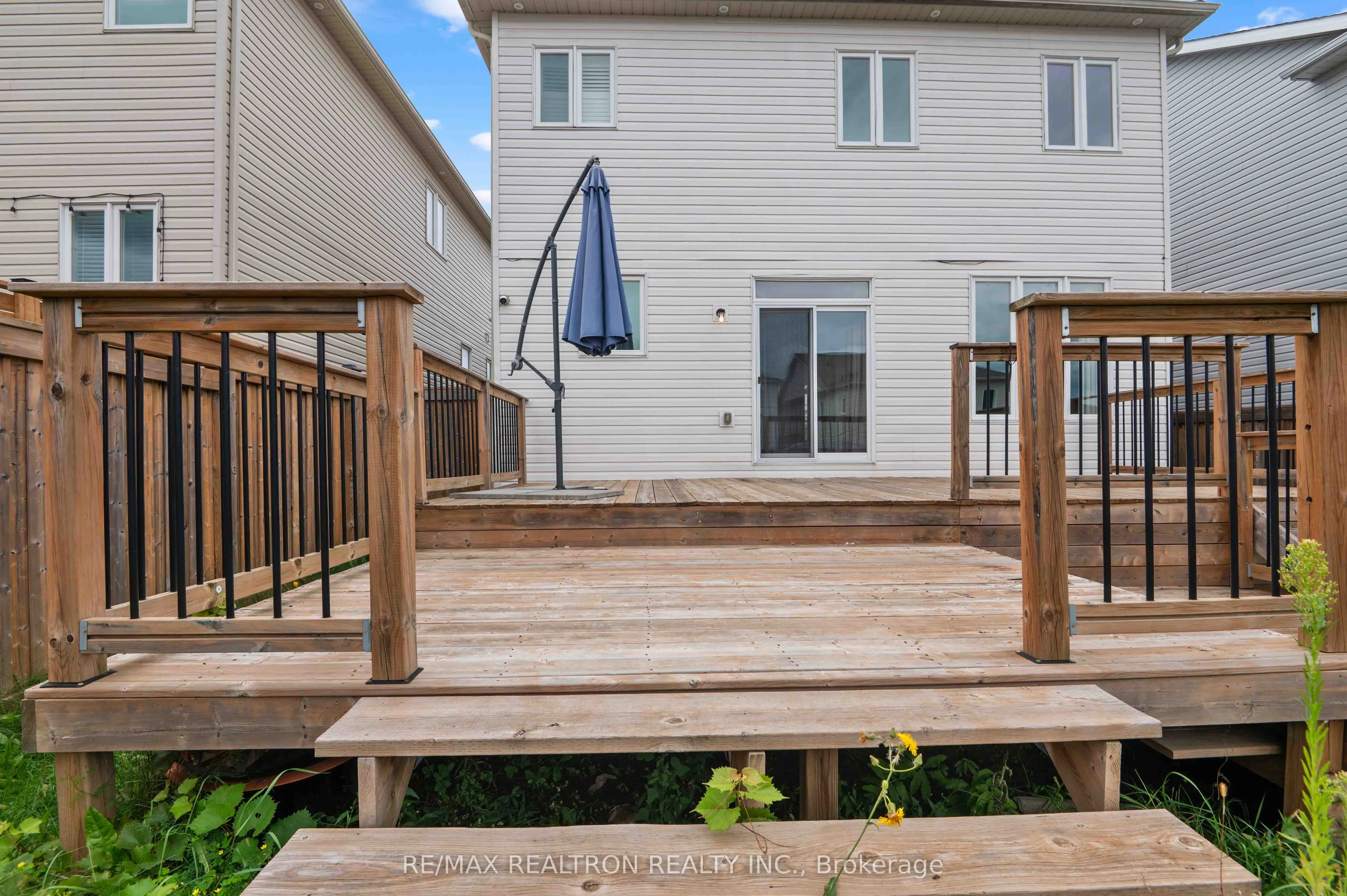 525 Brett Street