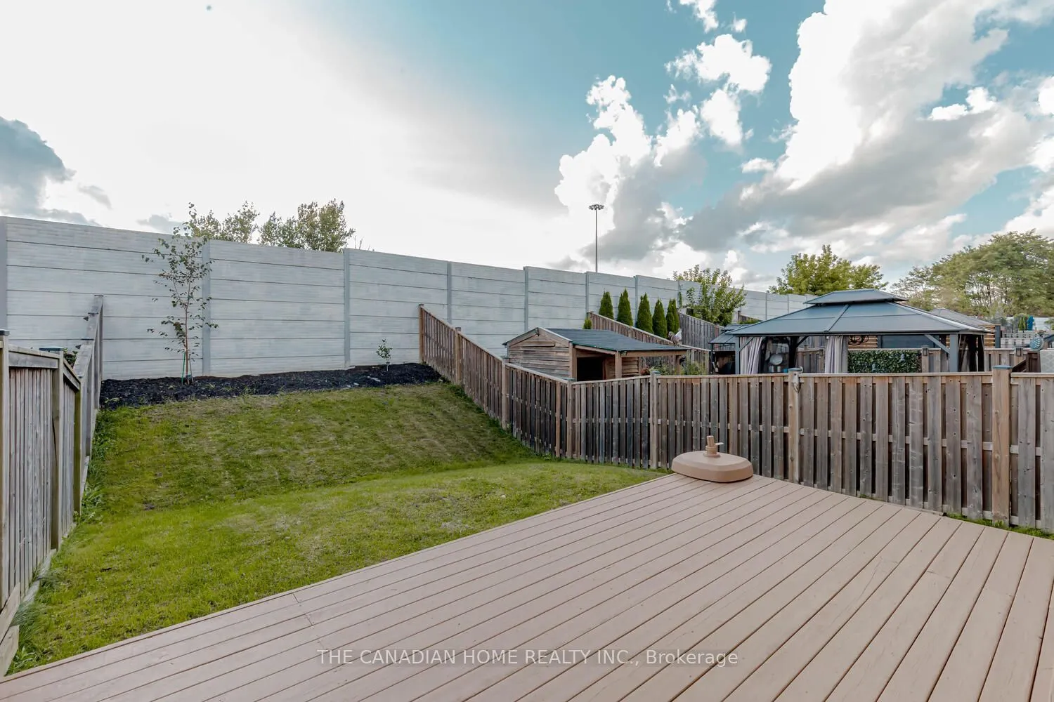 49 SEXTON Crescent