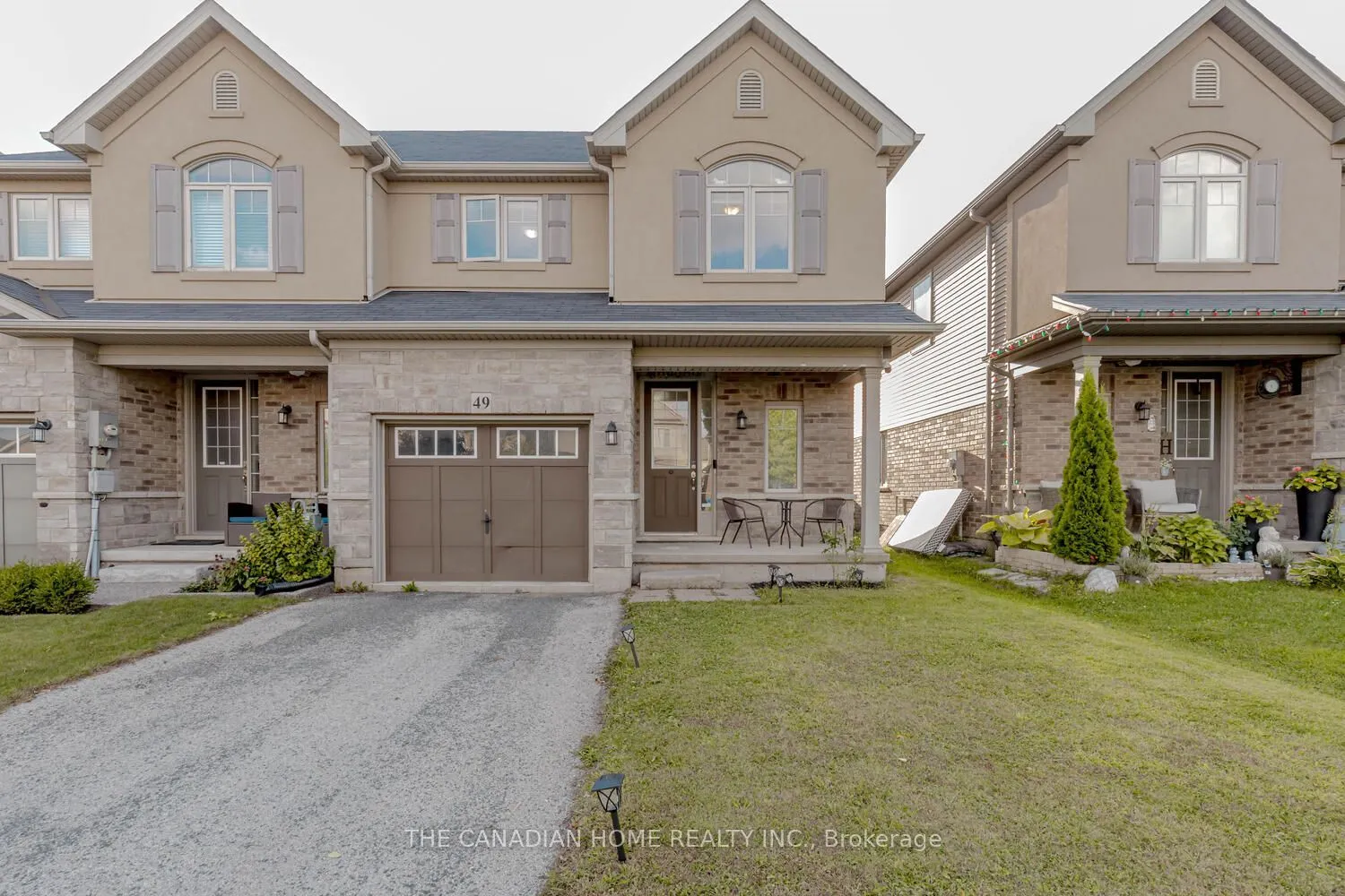 49 SEXTON Crescent