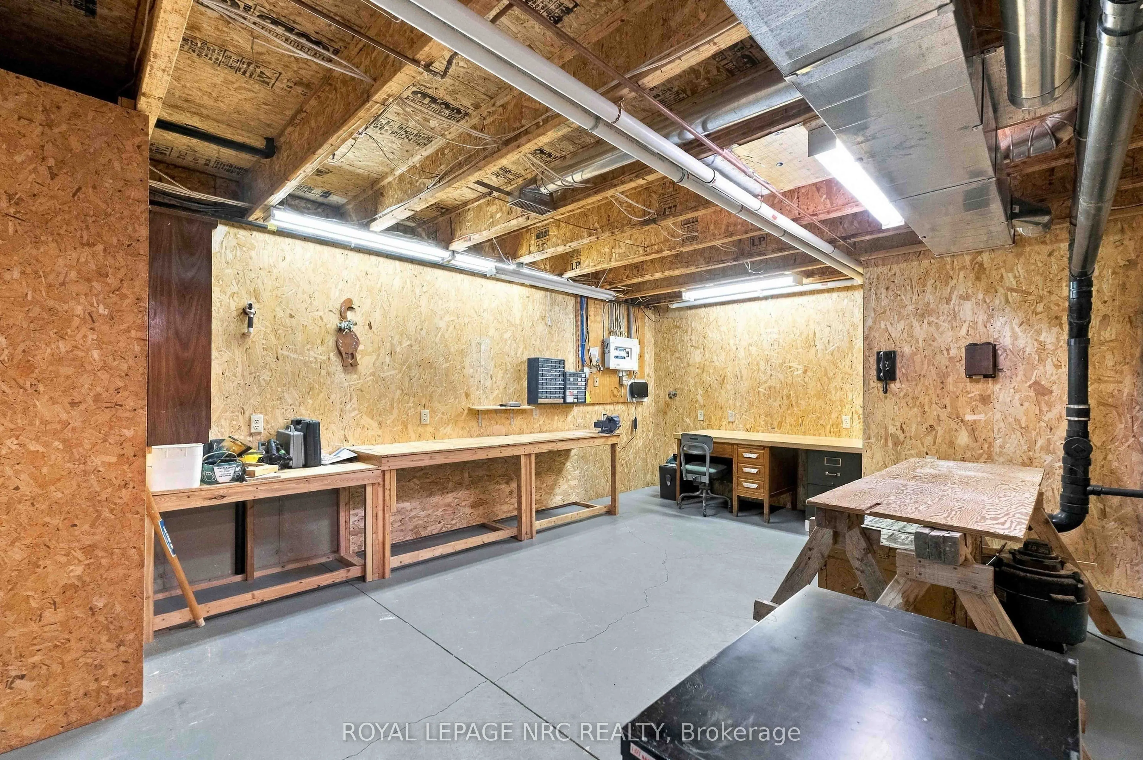 82 Maple Street