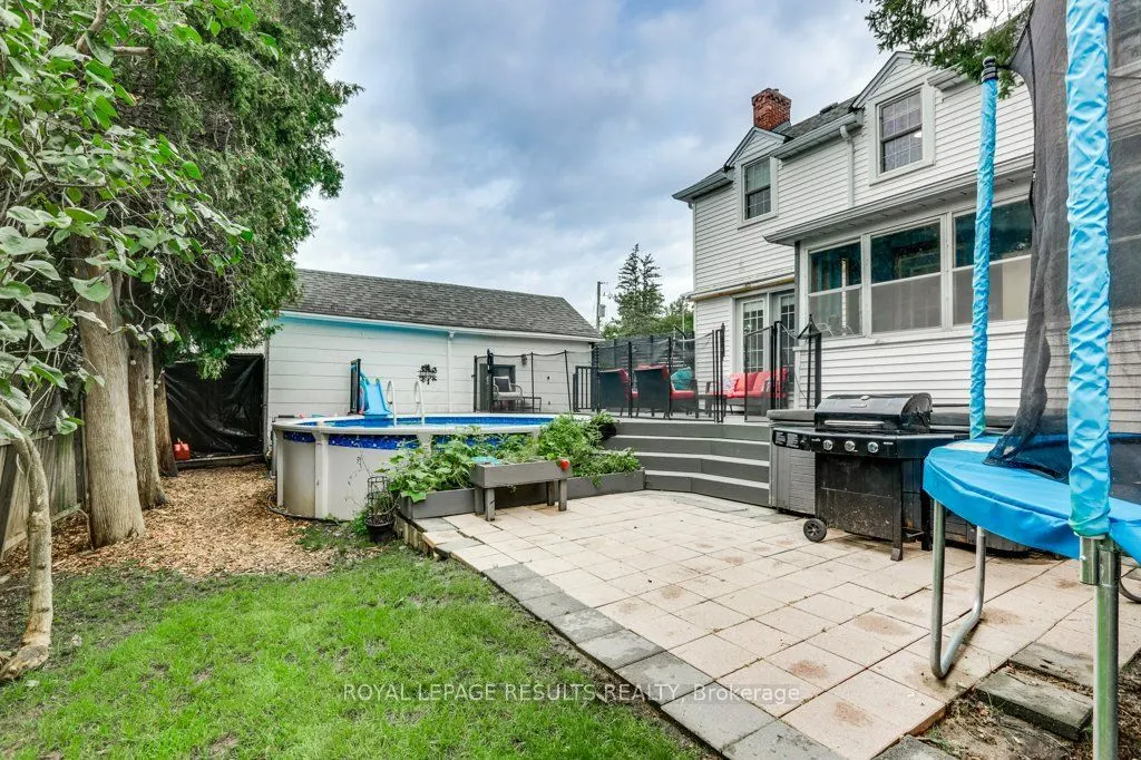 122 Merritt Street