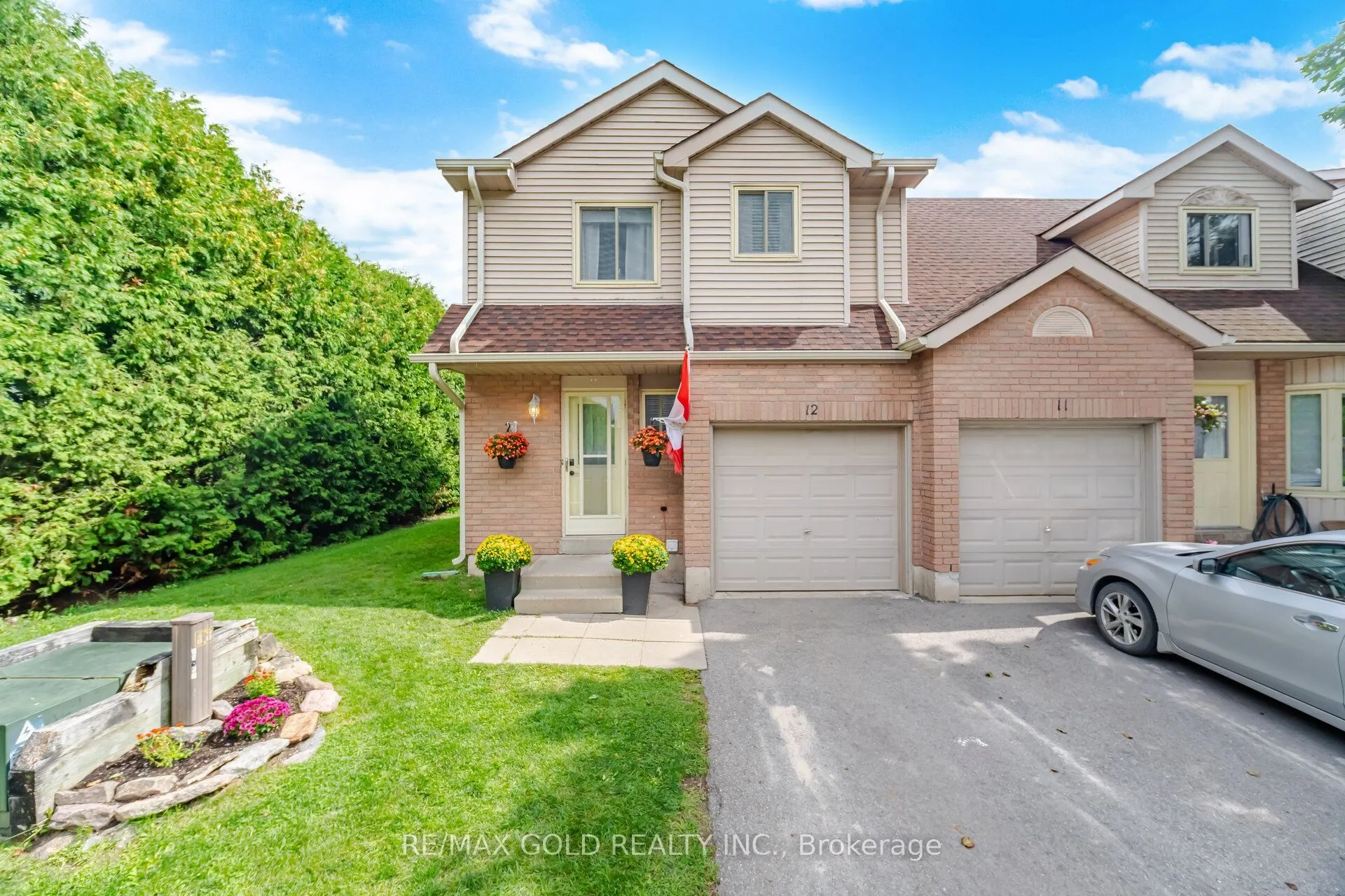 65 Scott Street #12