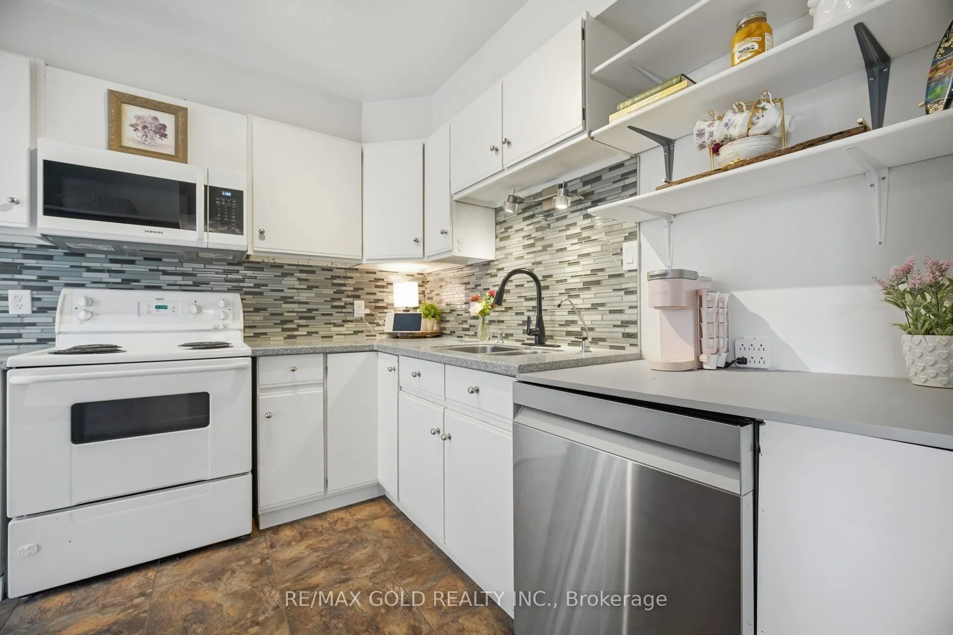 65 Scott Street #12