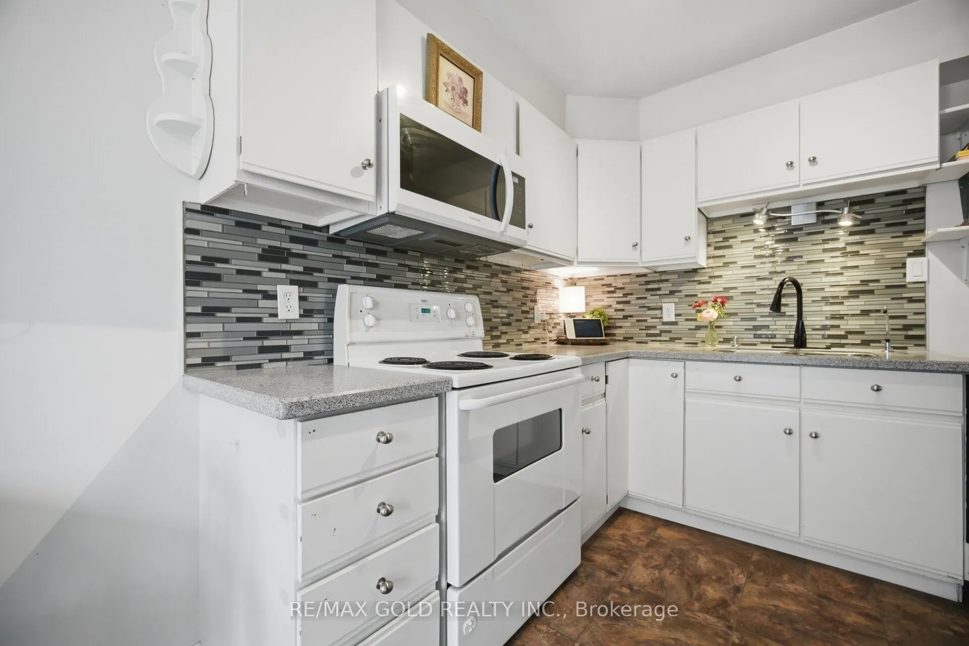 65 Scott Street #12