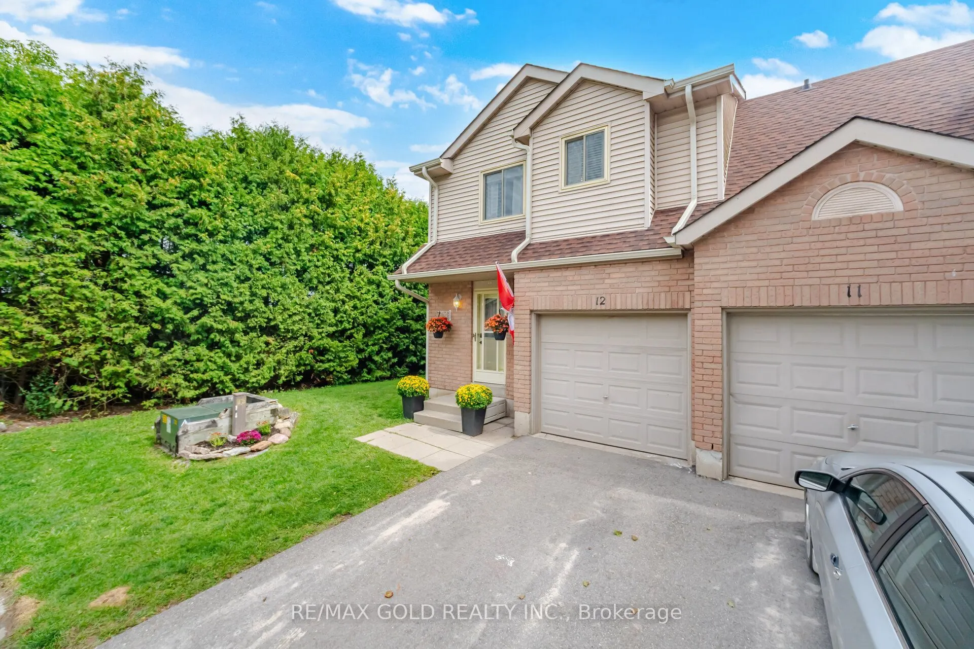 65 Scott Street #12