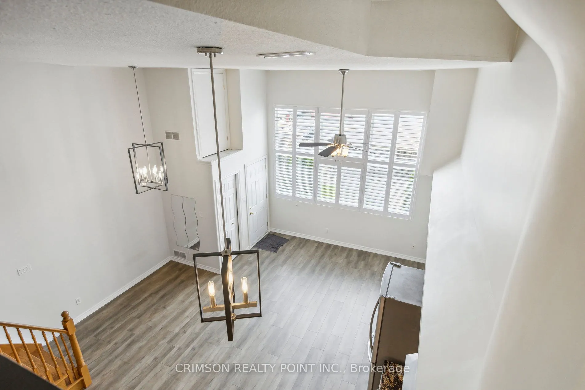111 Grey Street #105