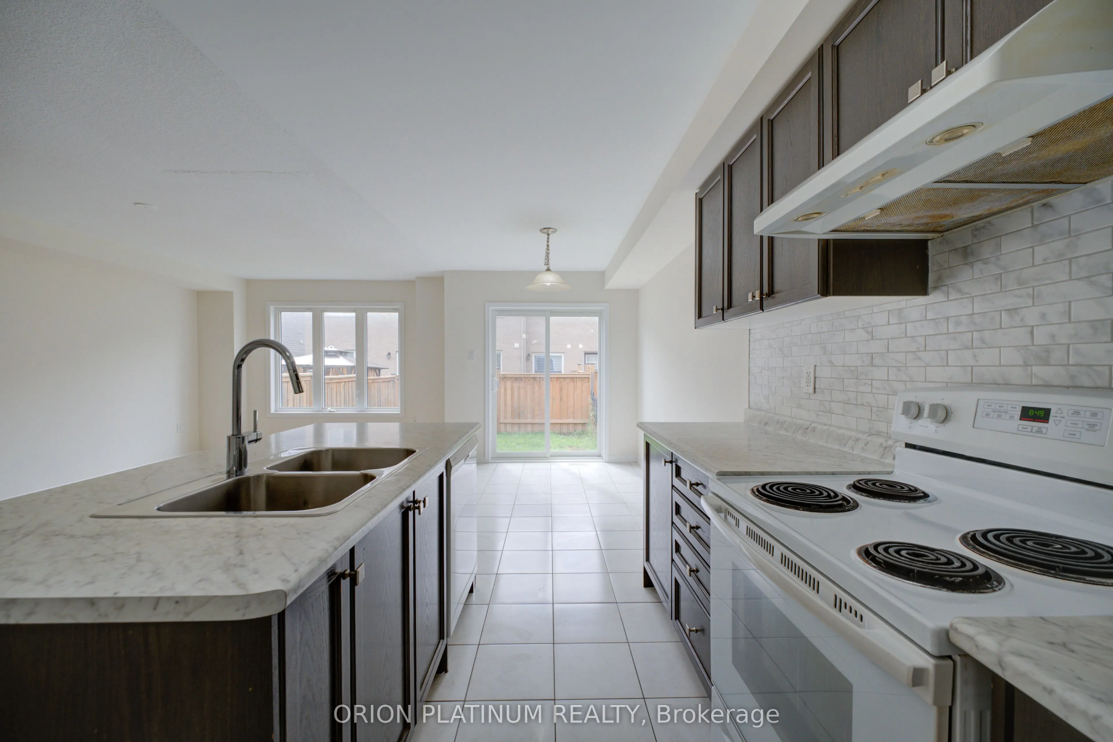 140 Munro Circle