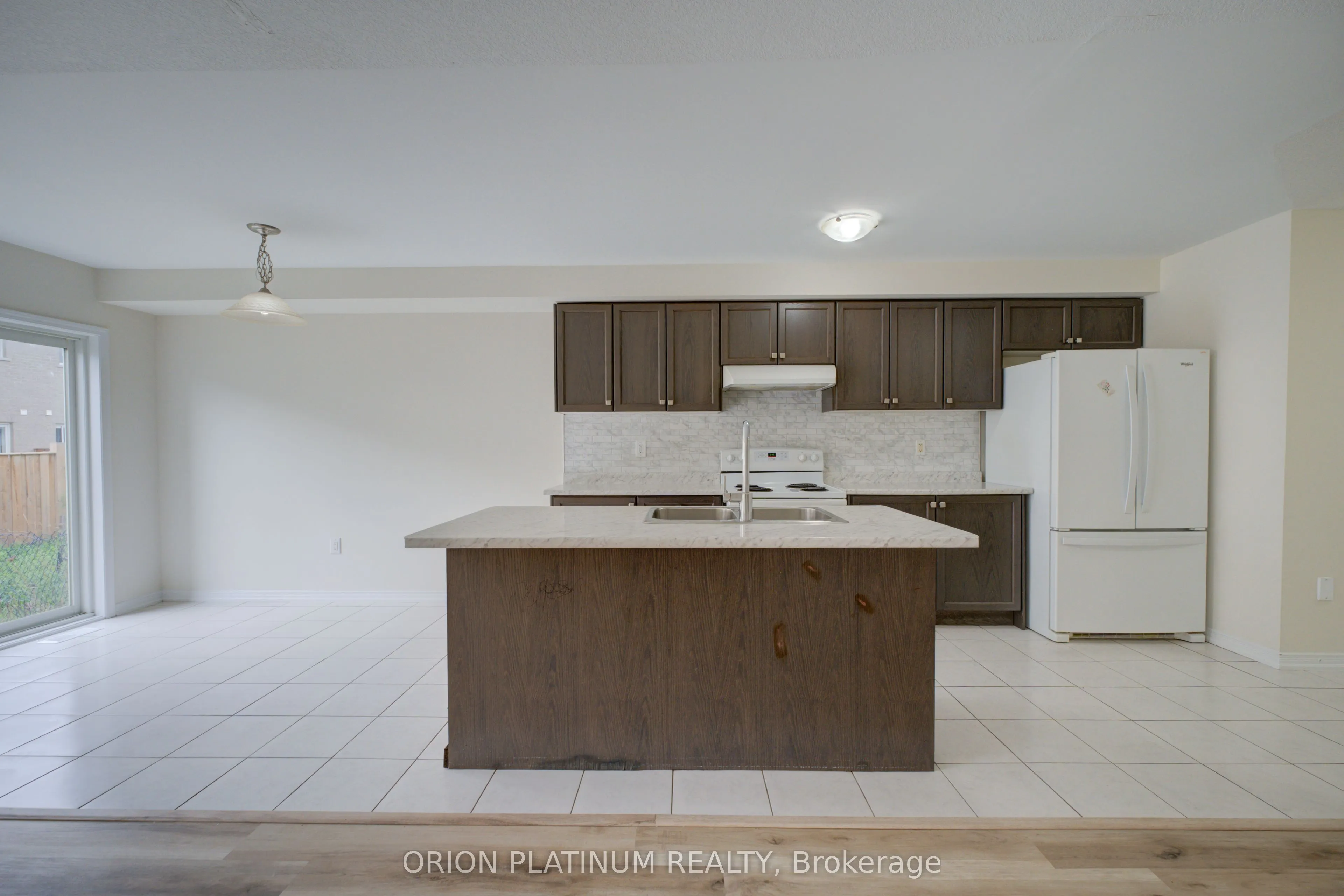 140 Munro Circle