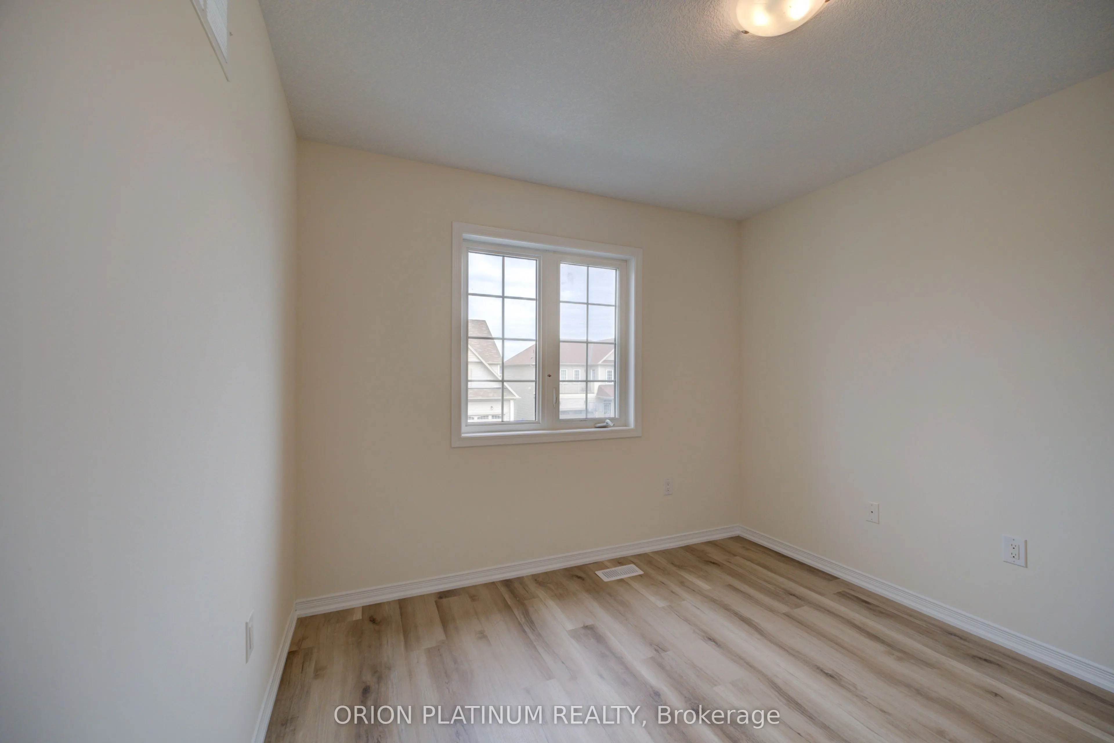 140 Munro Circle