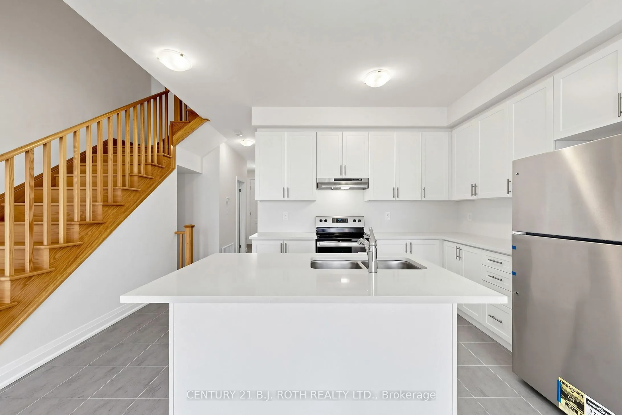 115 Corley Street E