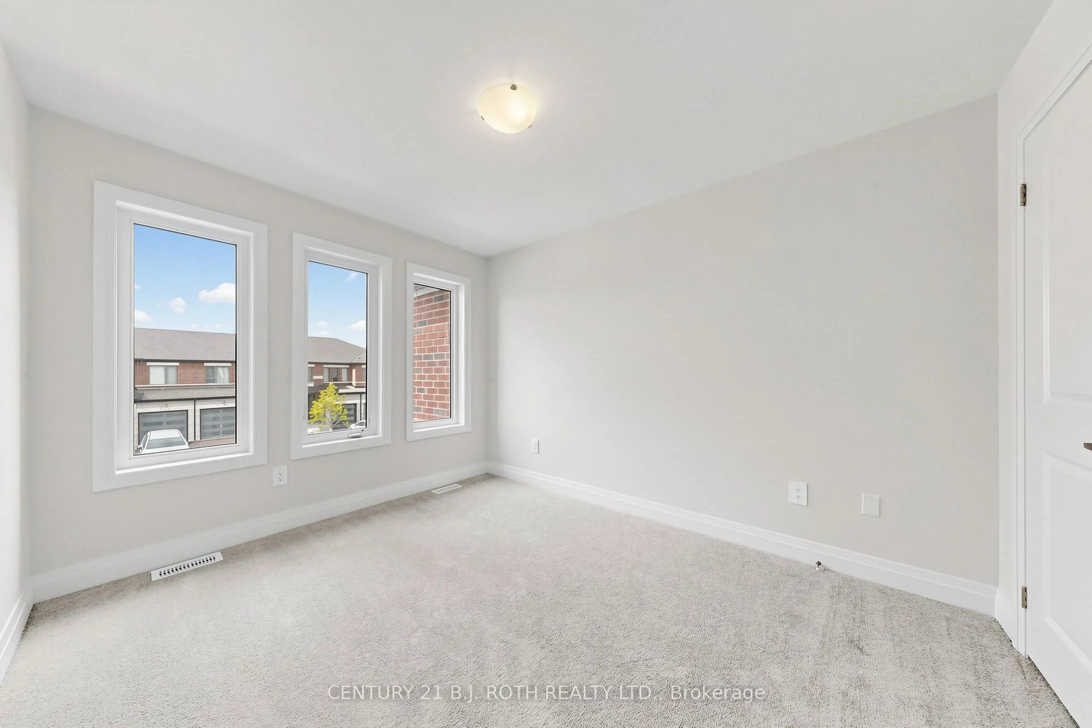 115 Corley Street E
