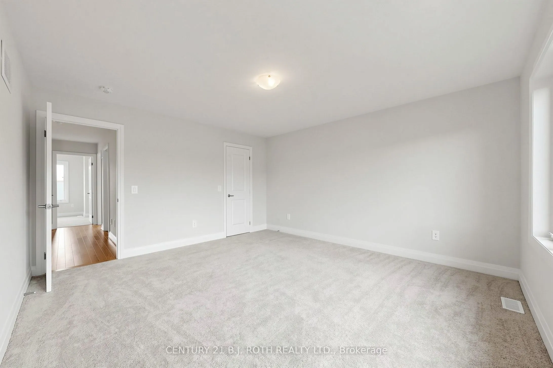 115 Corley Street E