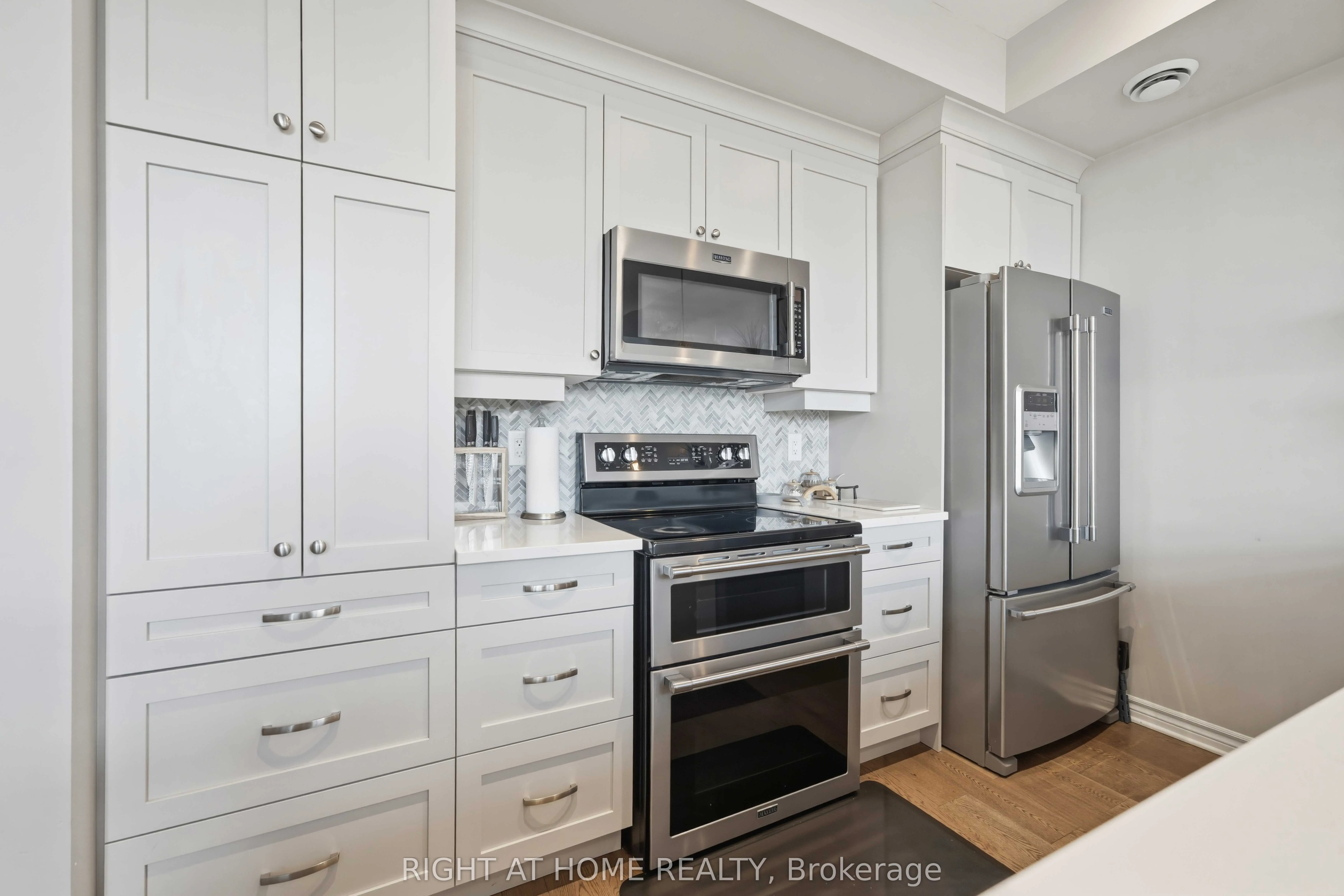 264 Pembina Private #92