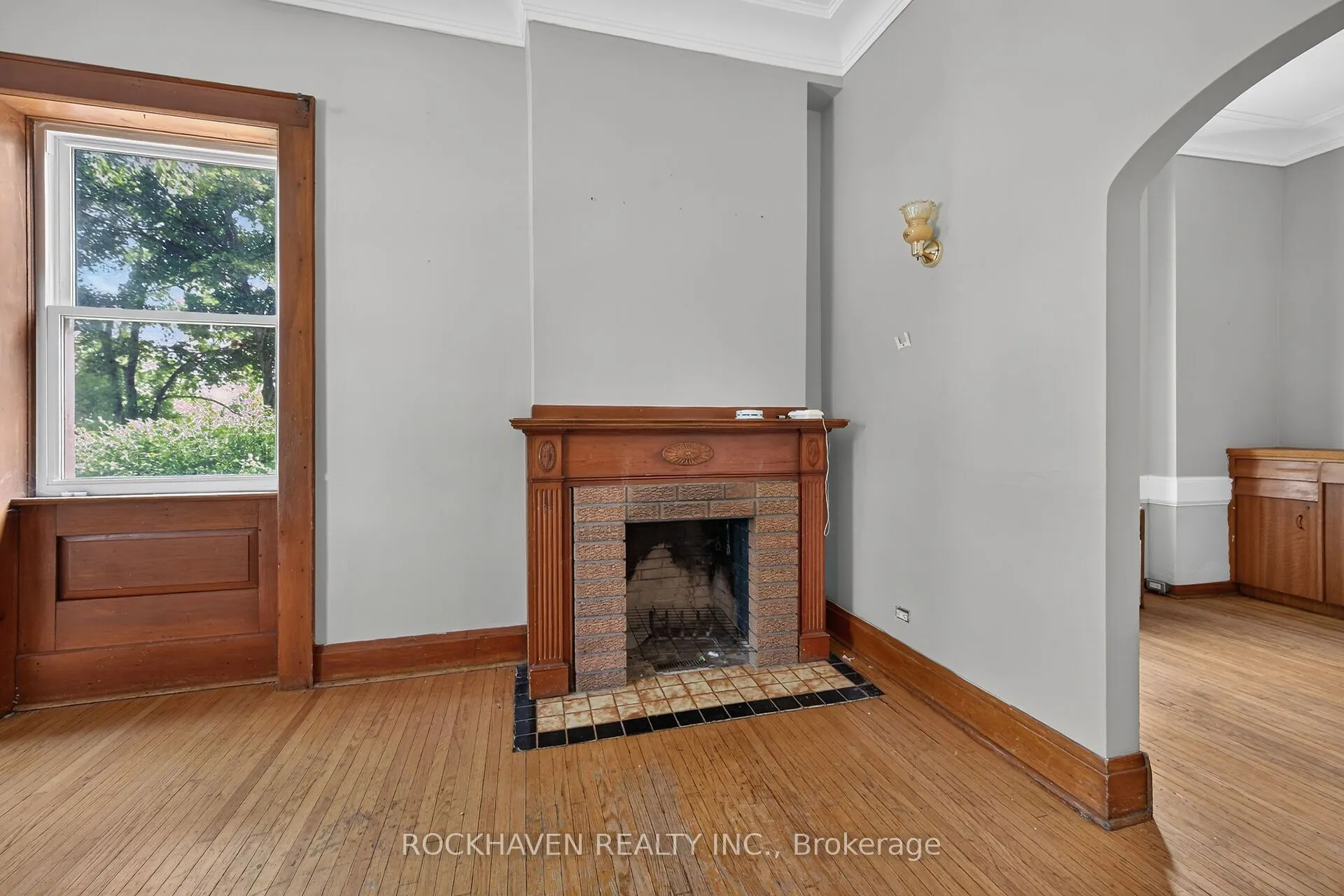 15 St David Street W