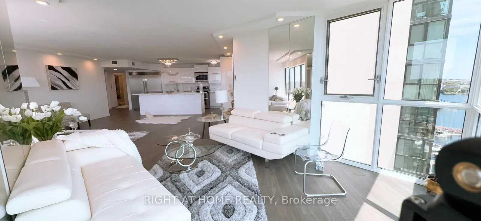 185 ONTARIO Street #1301