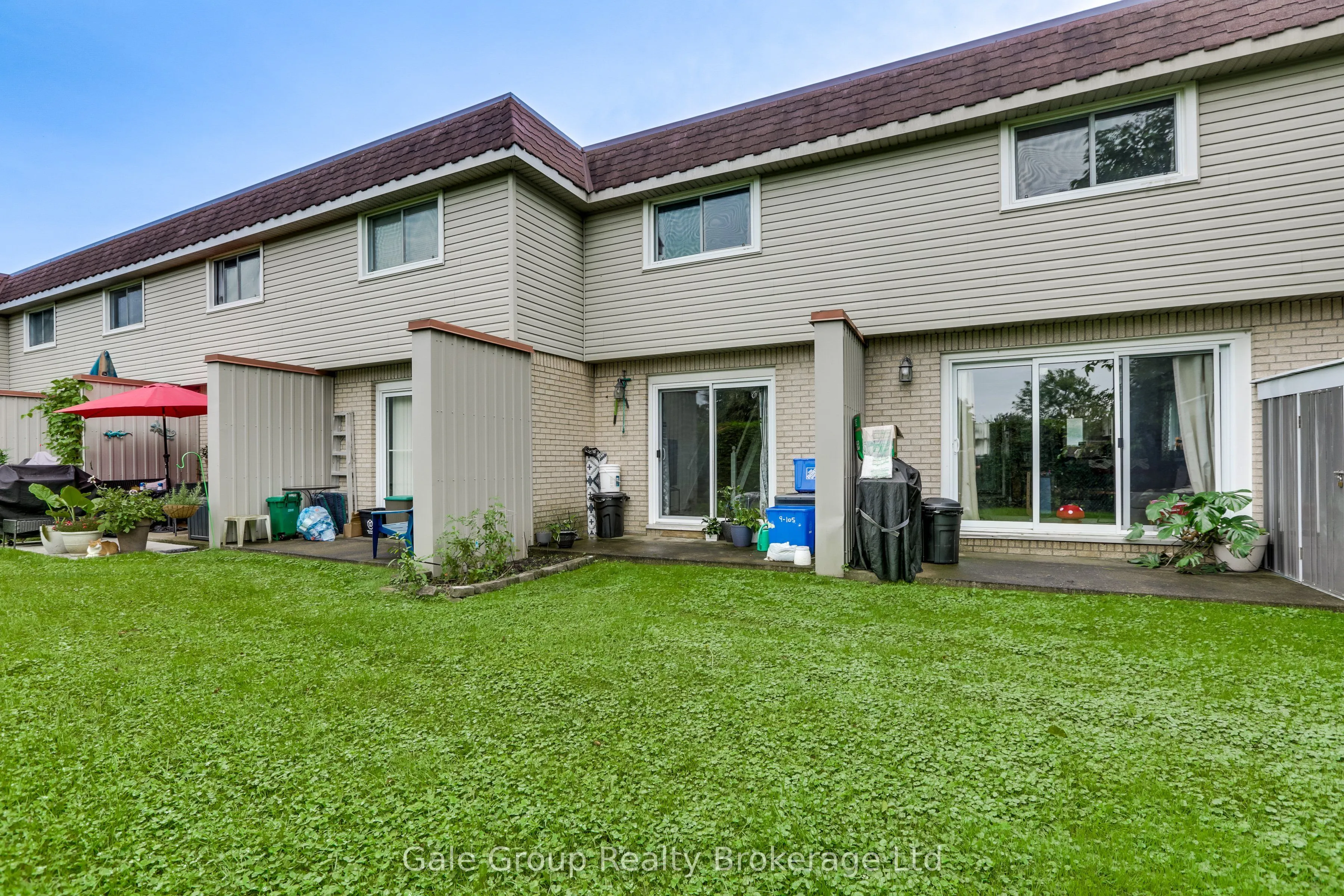 105 Springbank Avenue #9