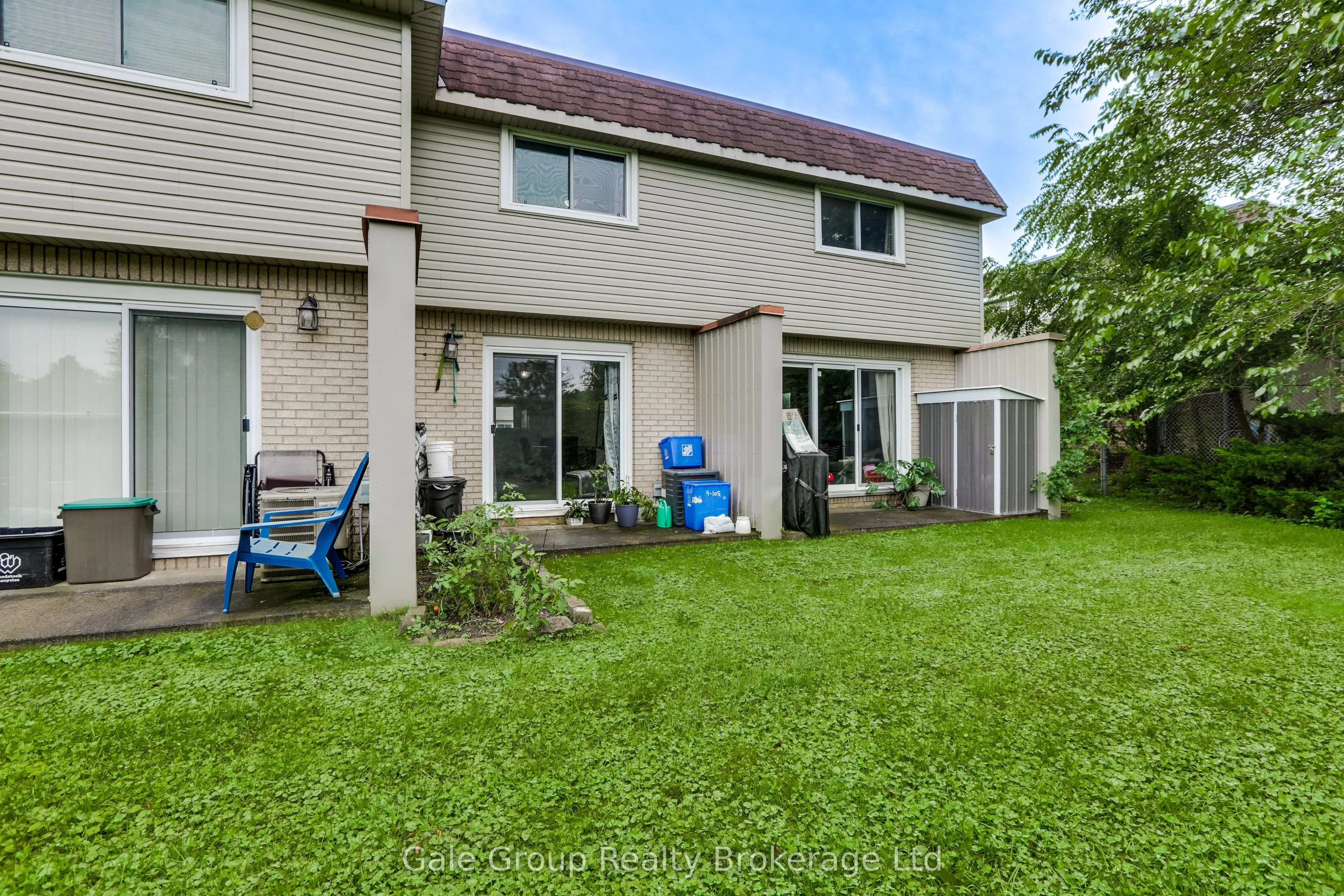 105 Springbank Avenue #9
