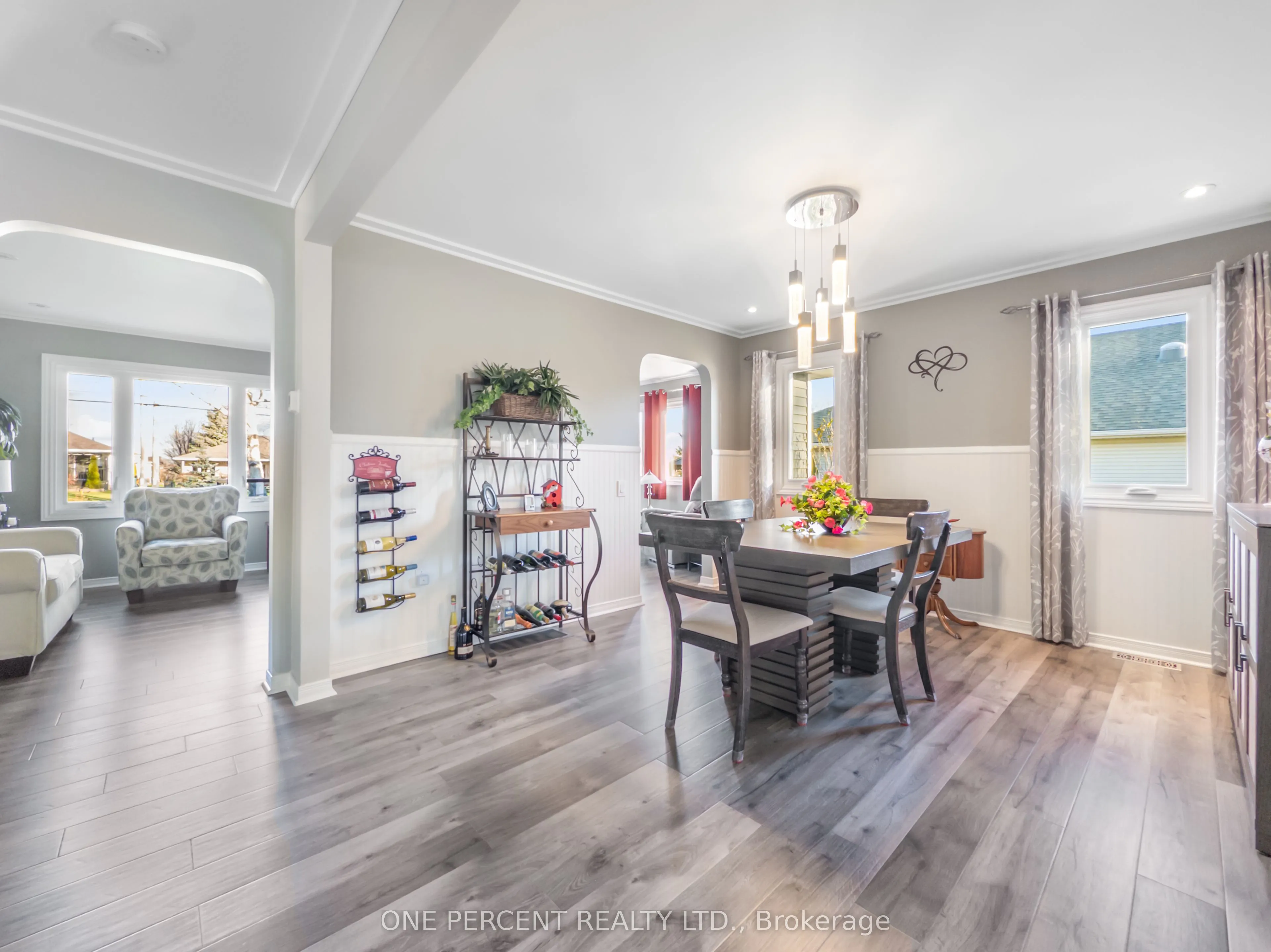 22 HERITAGE Drive