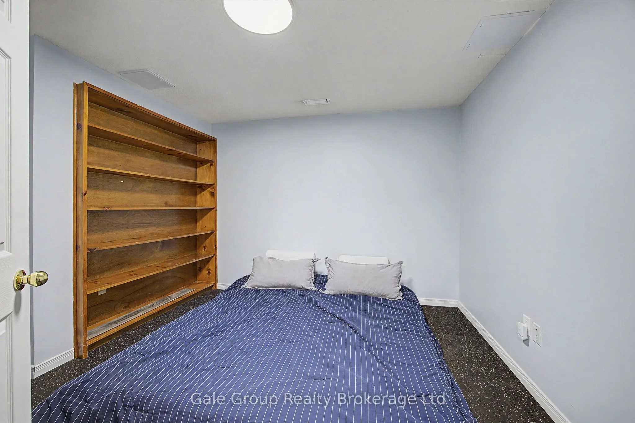 15 Ortona Street