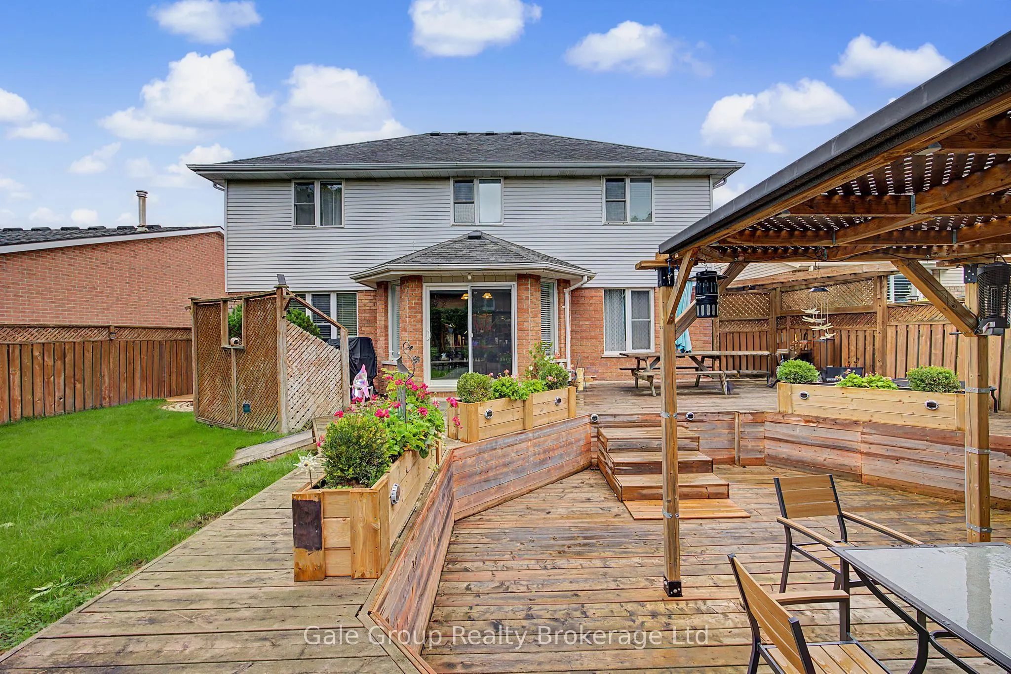 15 Ortona Street