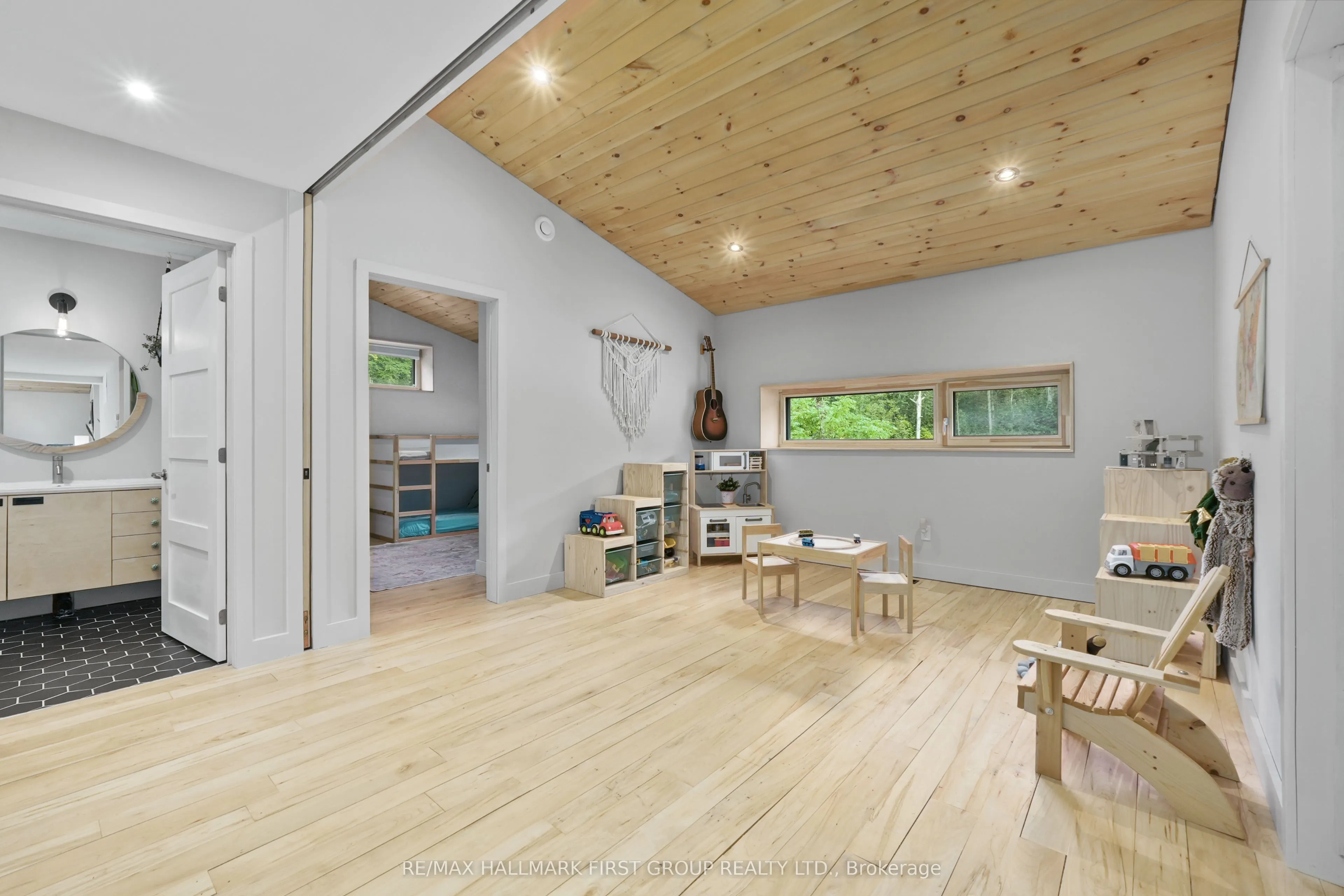 230 Lakeport Road