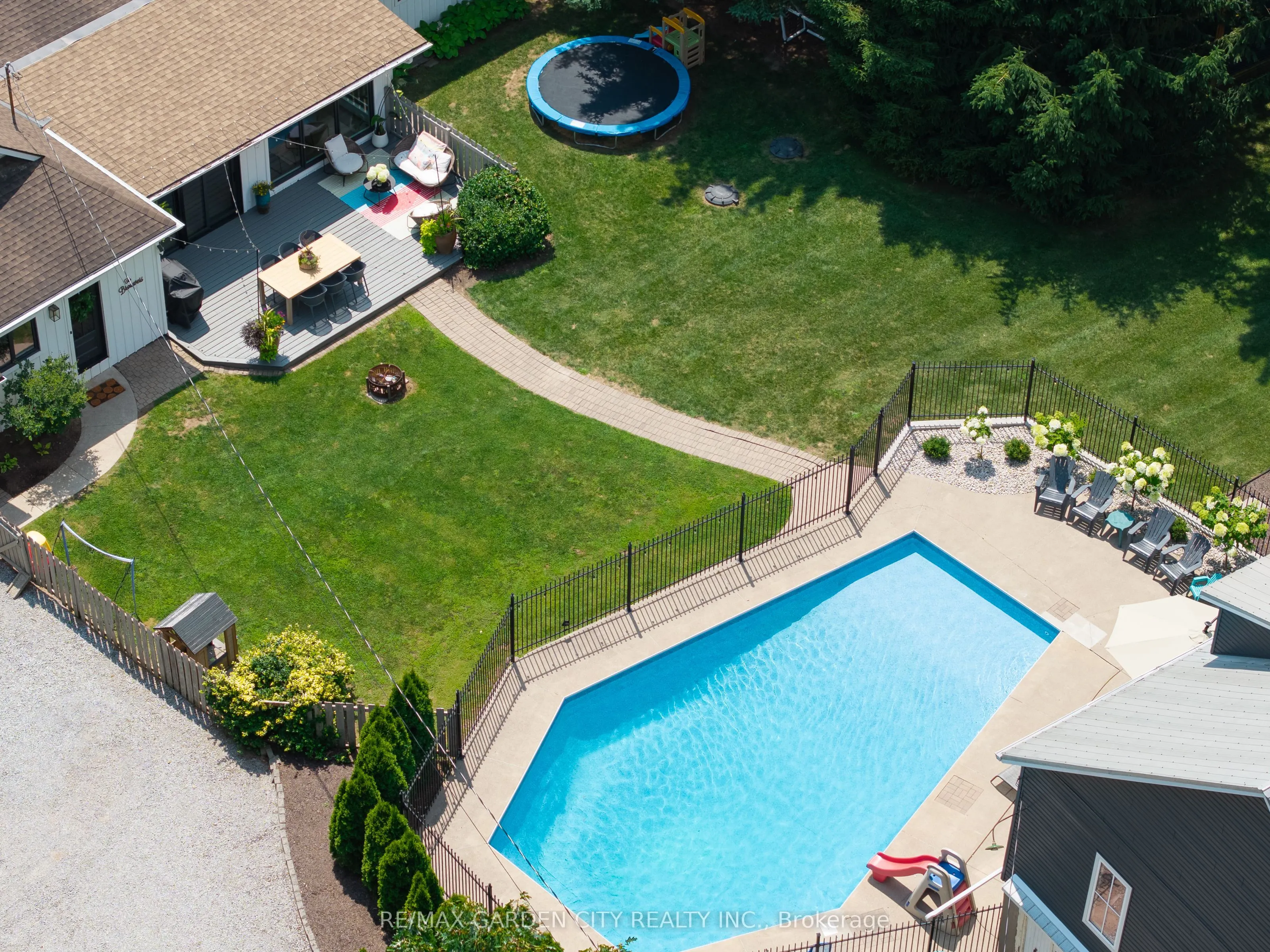 377 Canboro Road