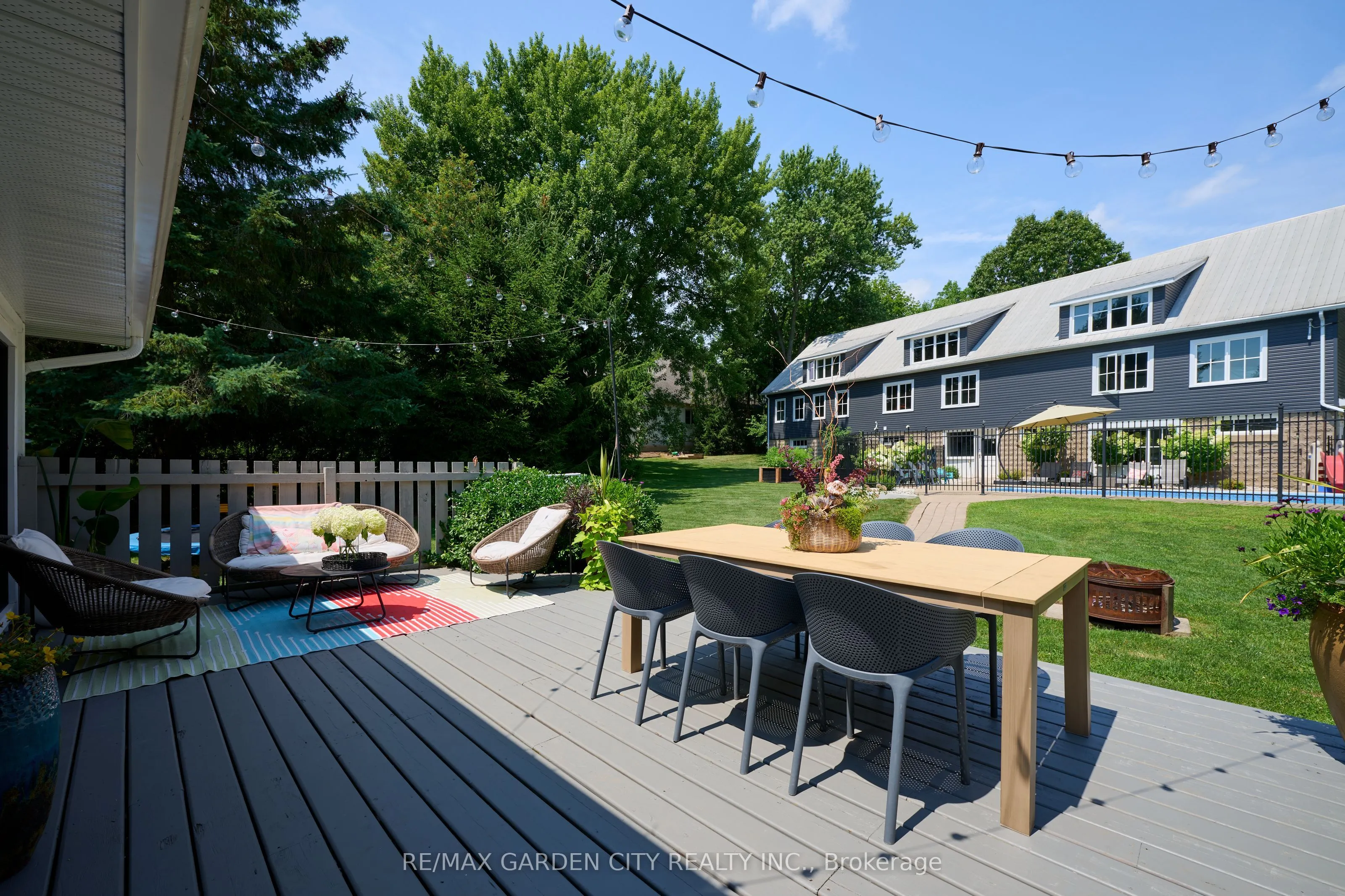 377 Canboro Road