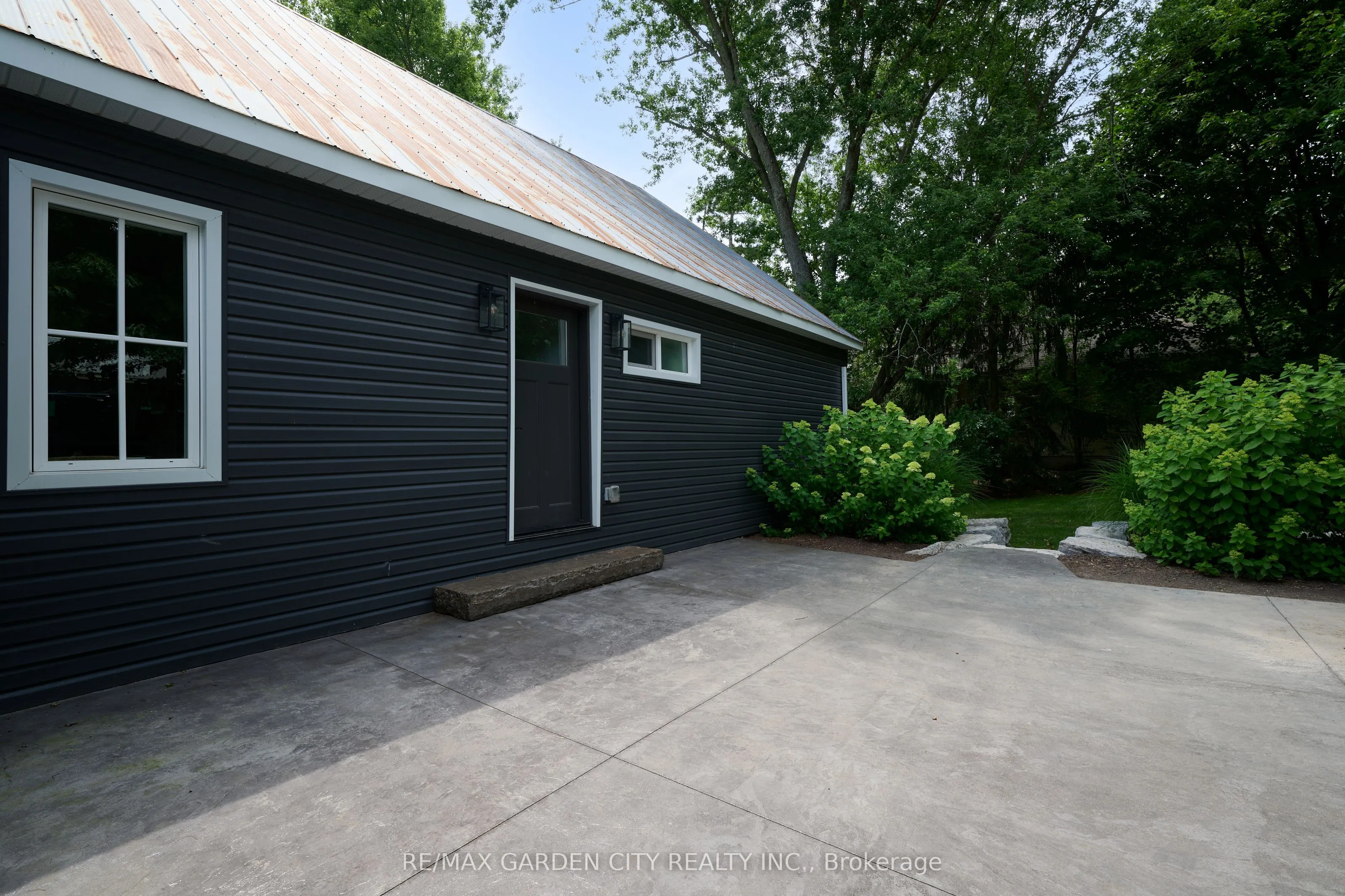 377 Canboro Road