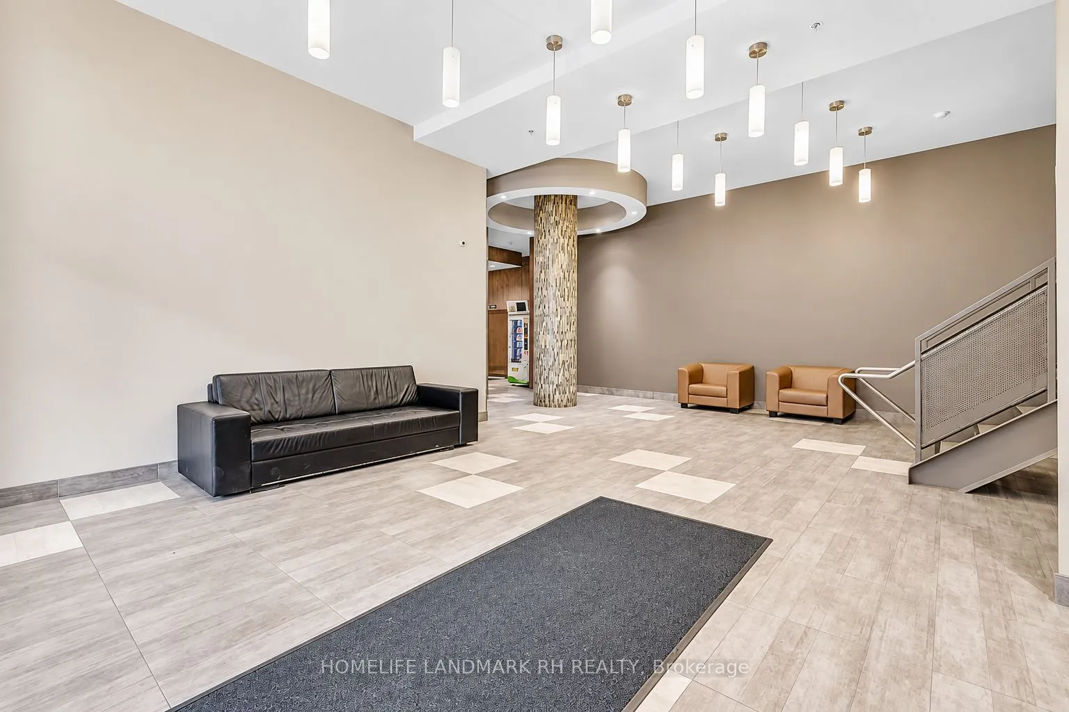 280 Lester Street #210