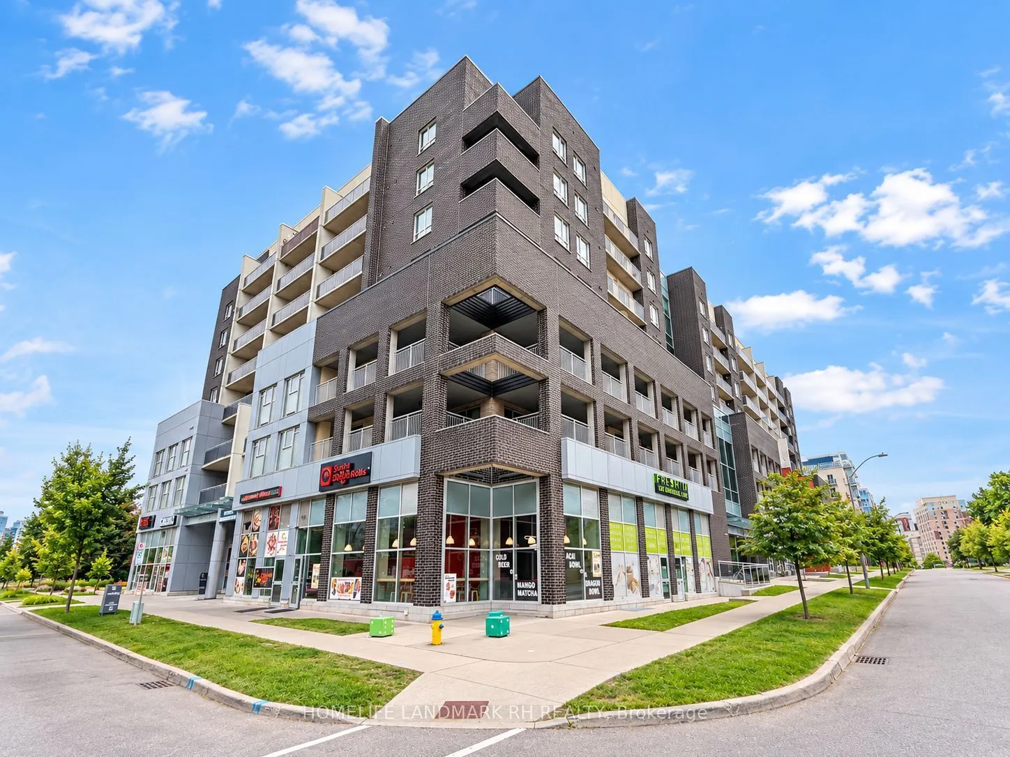 280 Lester Street #210