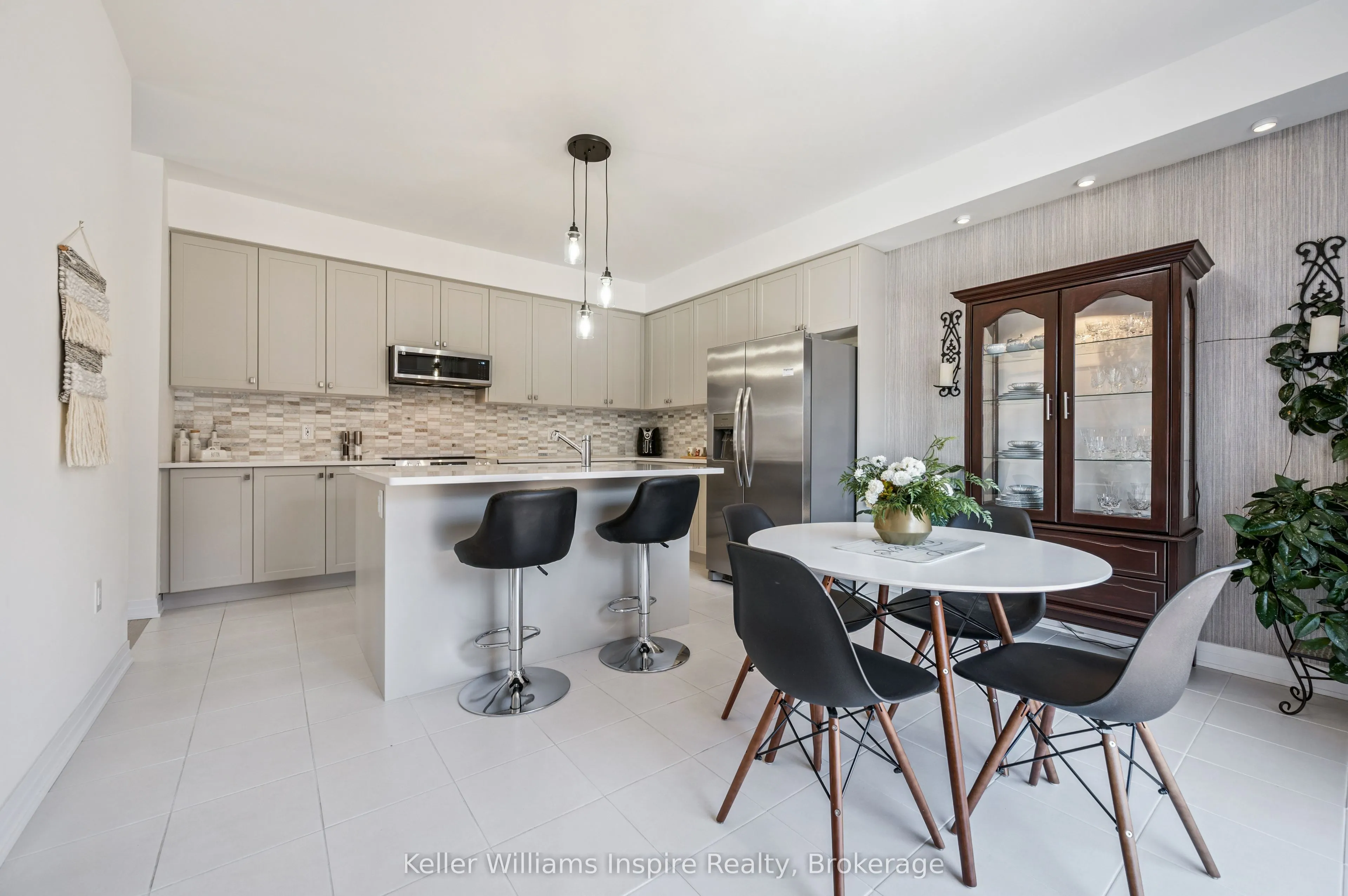 160 Raftis Street