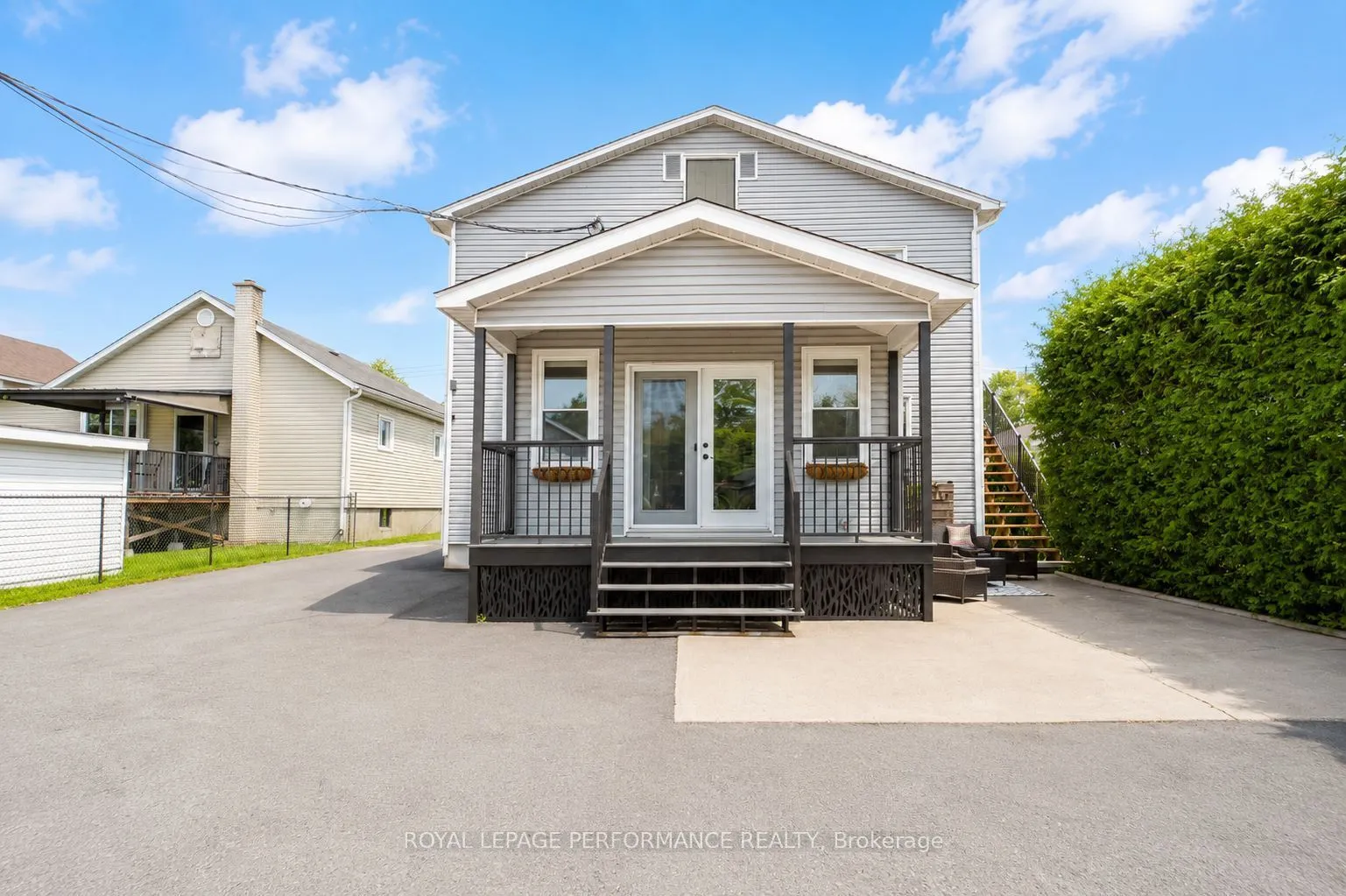 332 Catherine Street