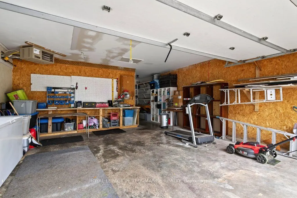71 Mechanic Street W