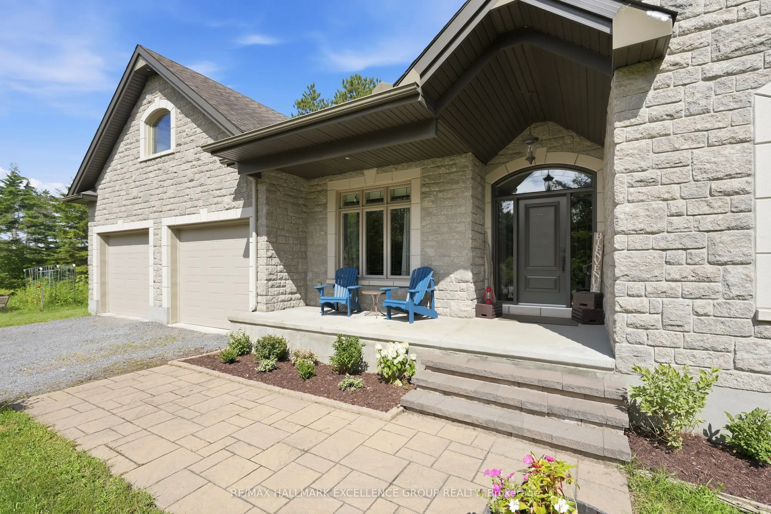 1363 Du Golf Road